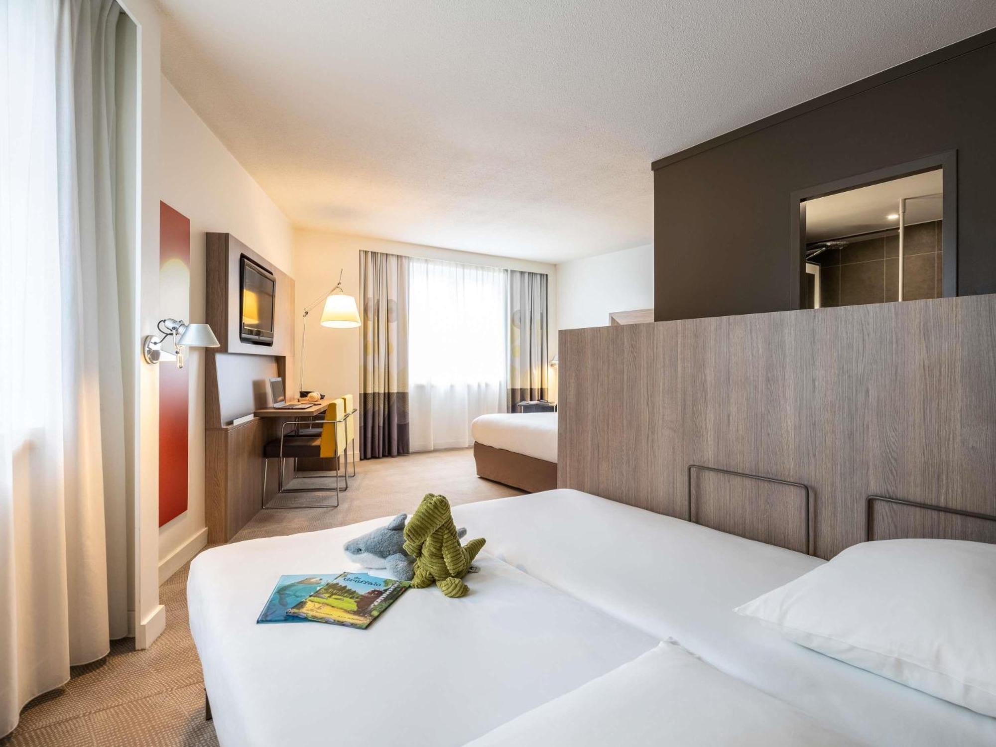 Superior Double Room with Sofa Beds,1704836969:JPEG