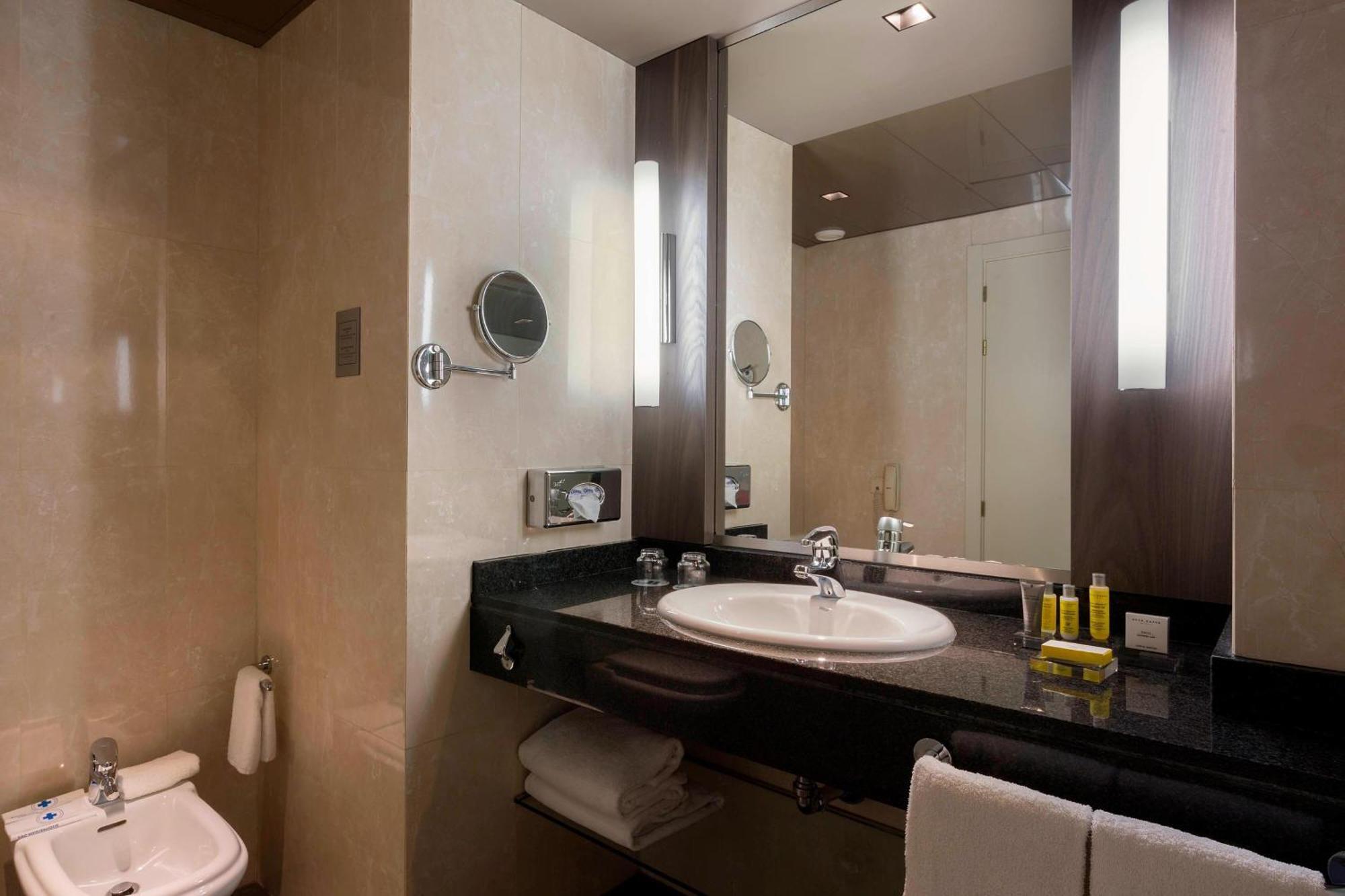 Premium King Room