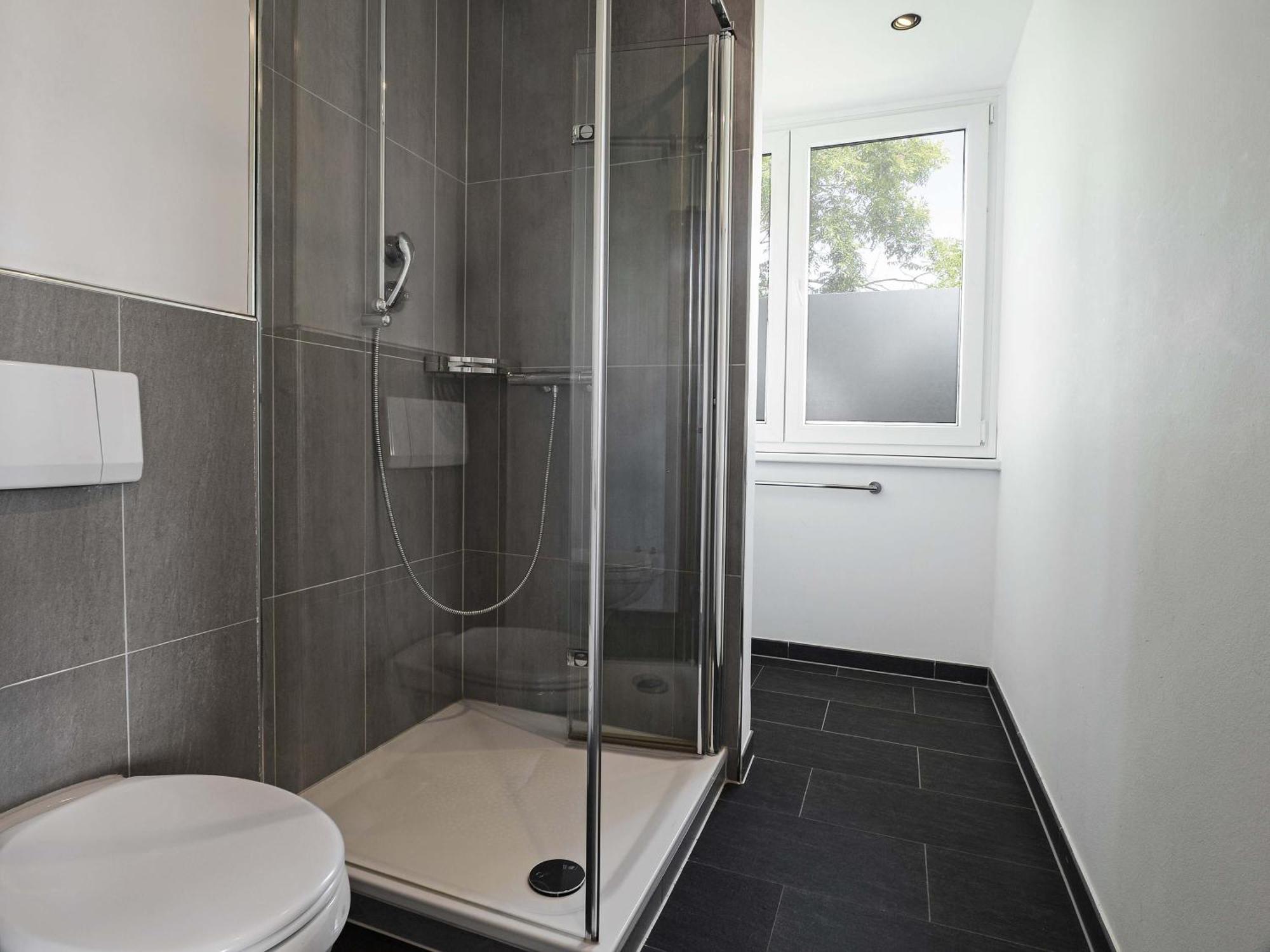 Triple Room,1704852647:JPEG