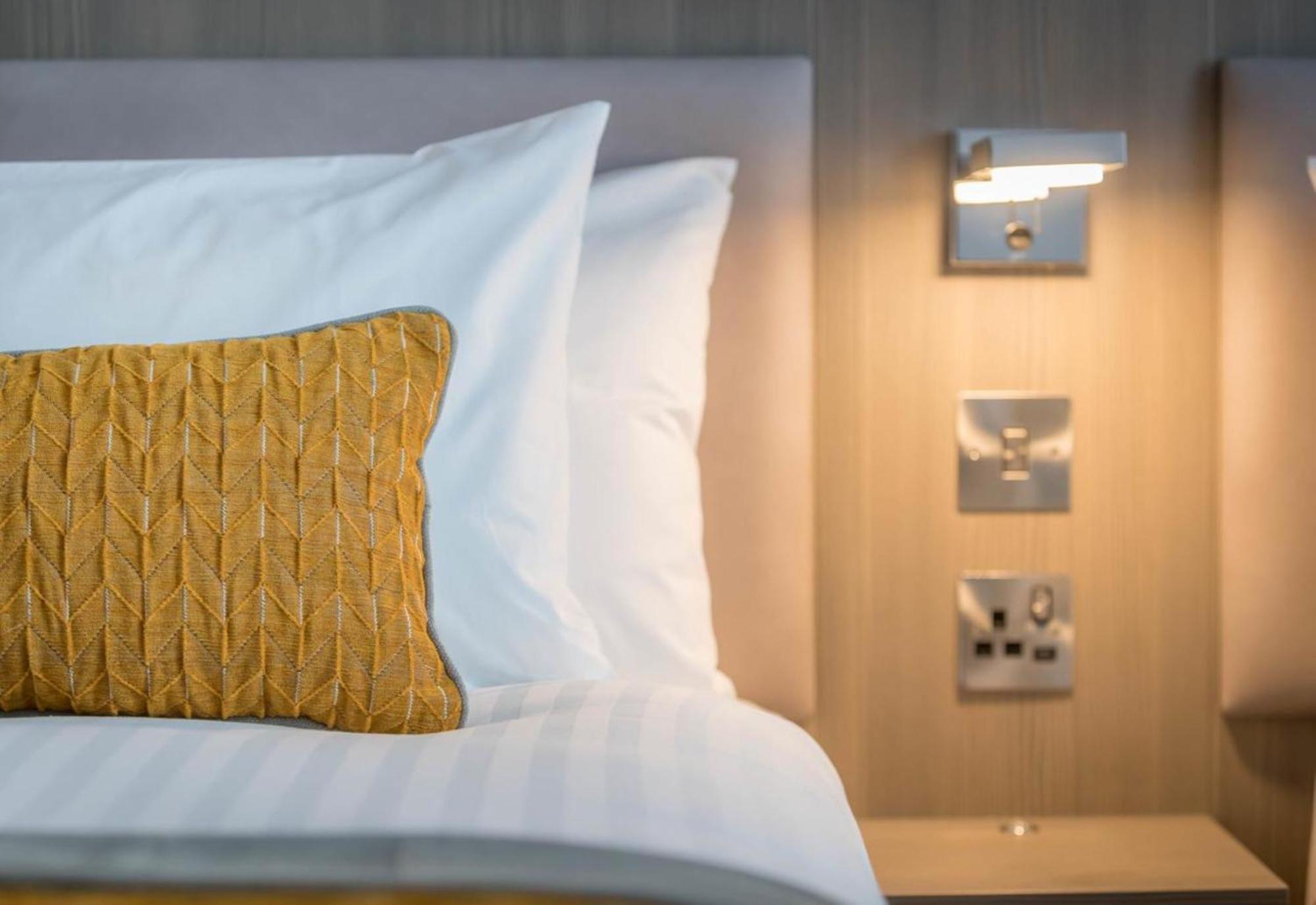 Deluxe Double Double Room