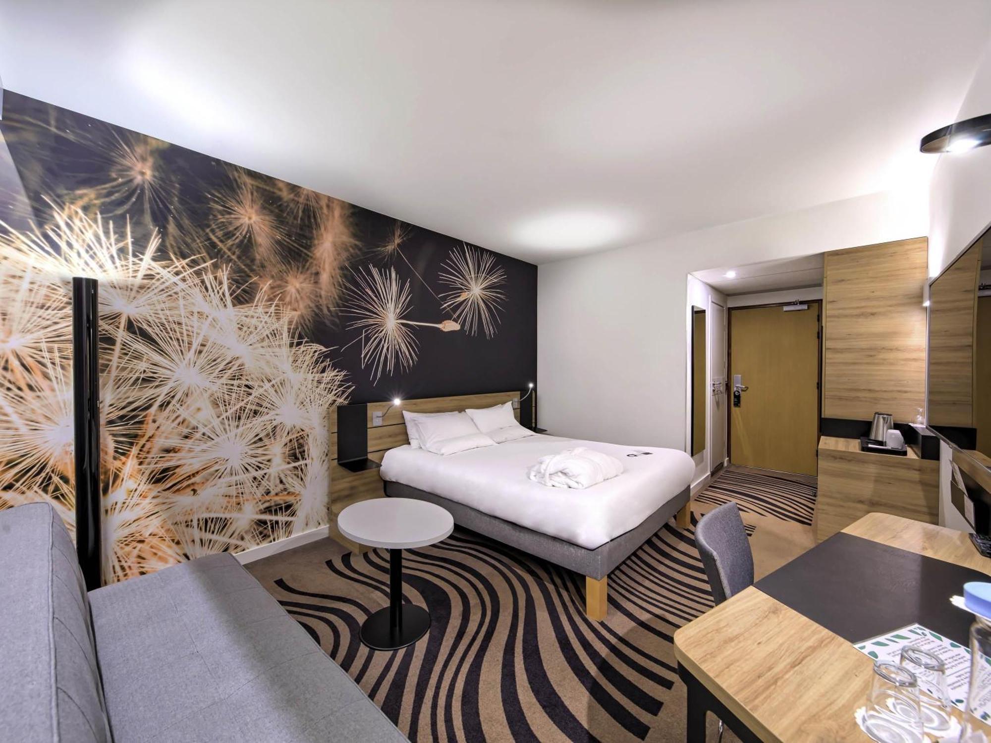 Superior Room Double Bed Sofa,1704855766:JPEG