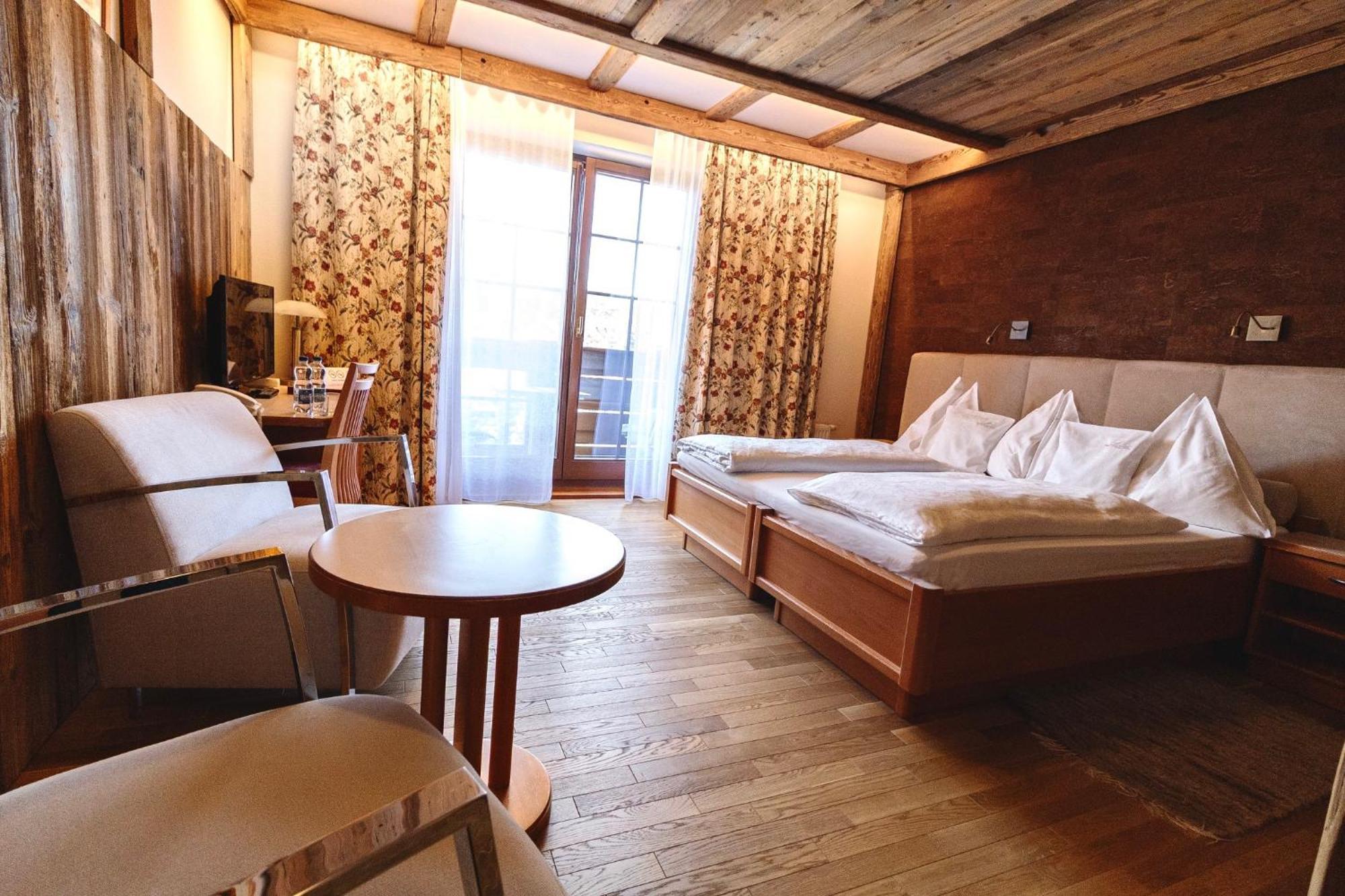 Triple Room,1704858804:JPEG