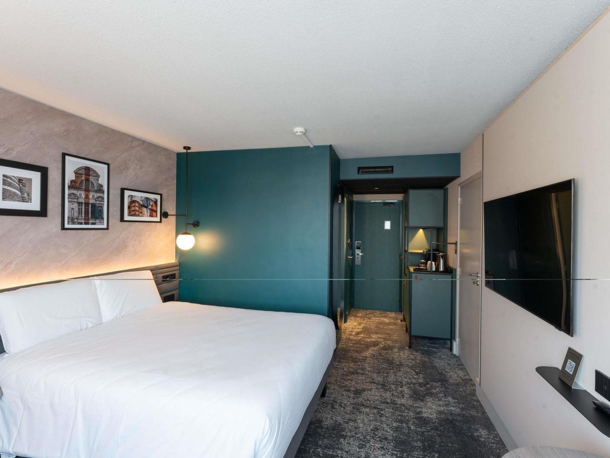 Executive King Room,1704862320:JPEG