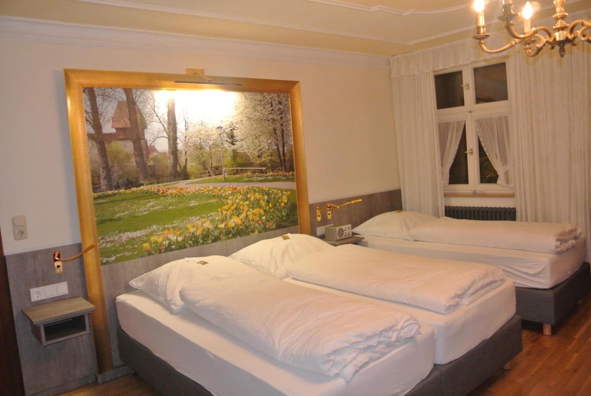 Comfort Triple Room