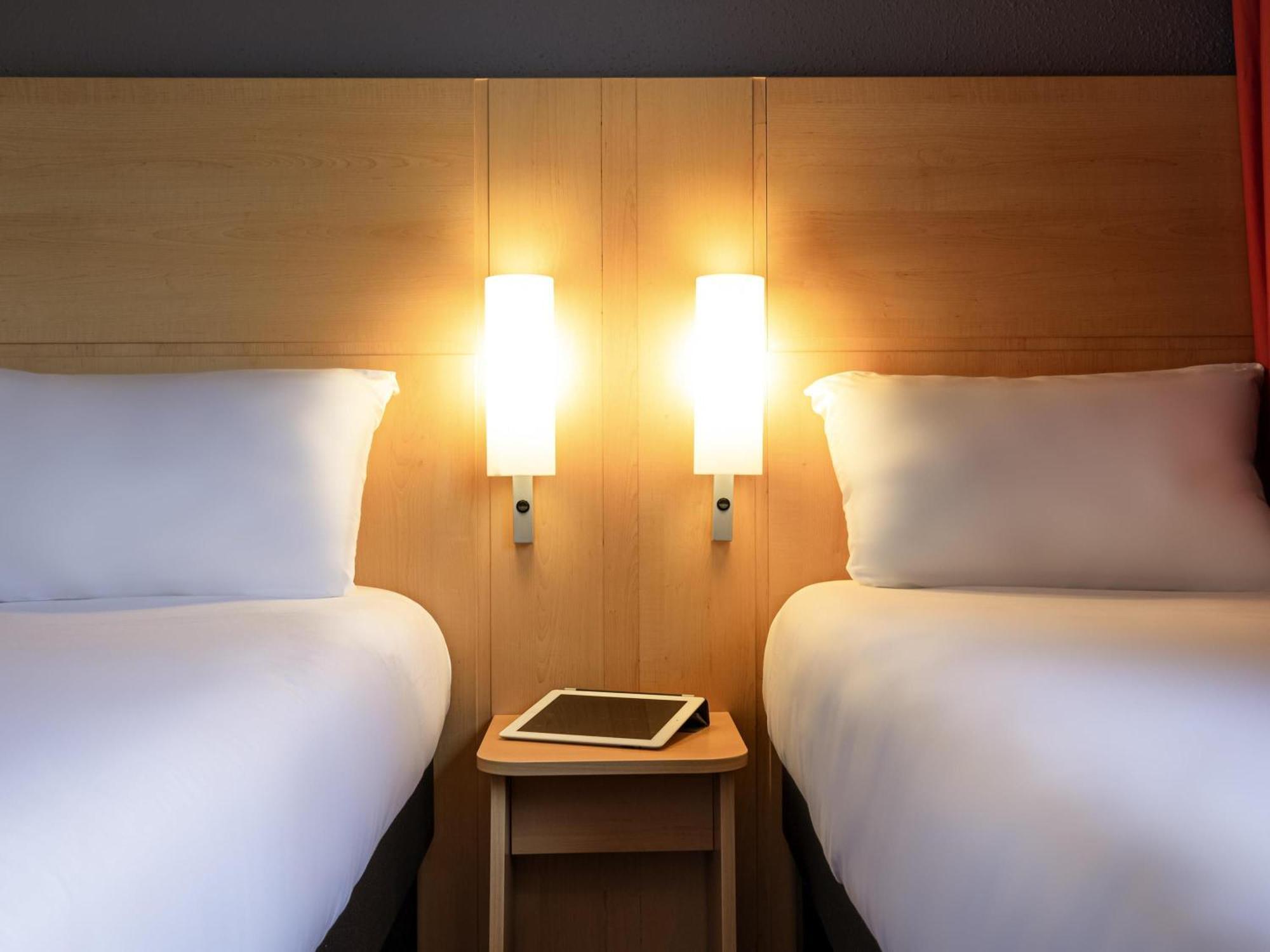 Standard Room 2 Single Beds