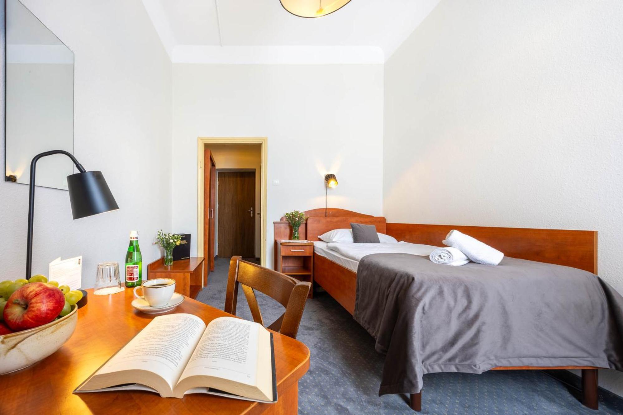 Standard Single Room,1704903484:JPEG