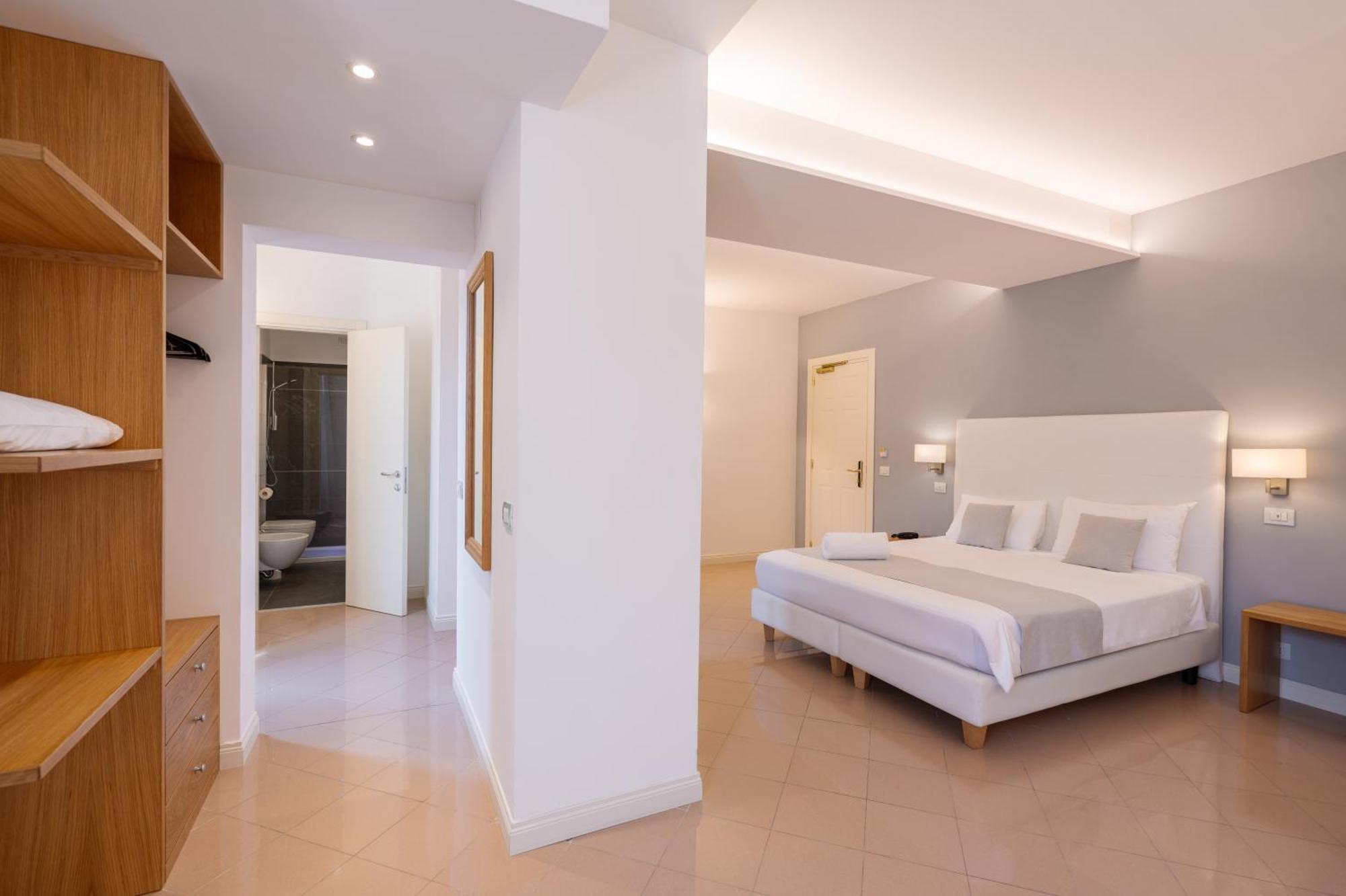 Deluxe Quadruple Room