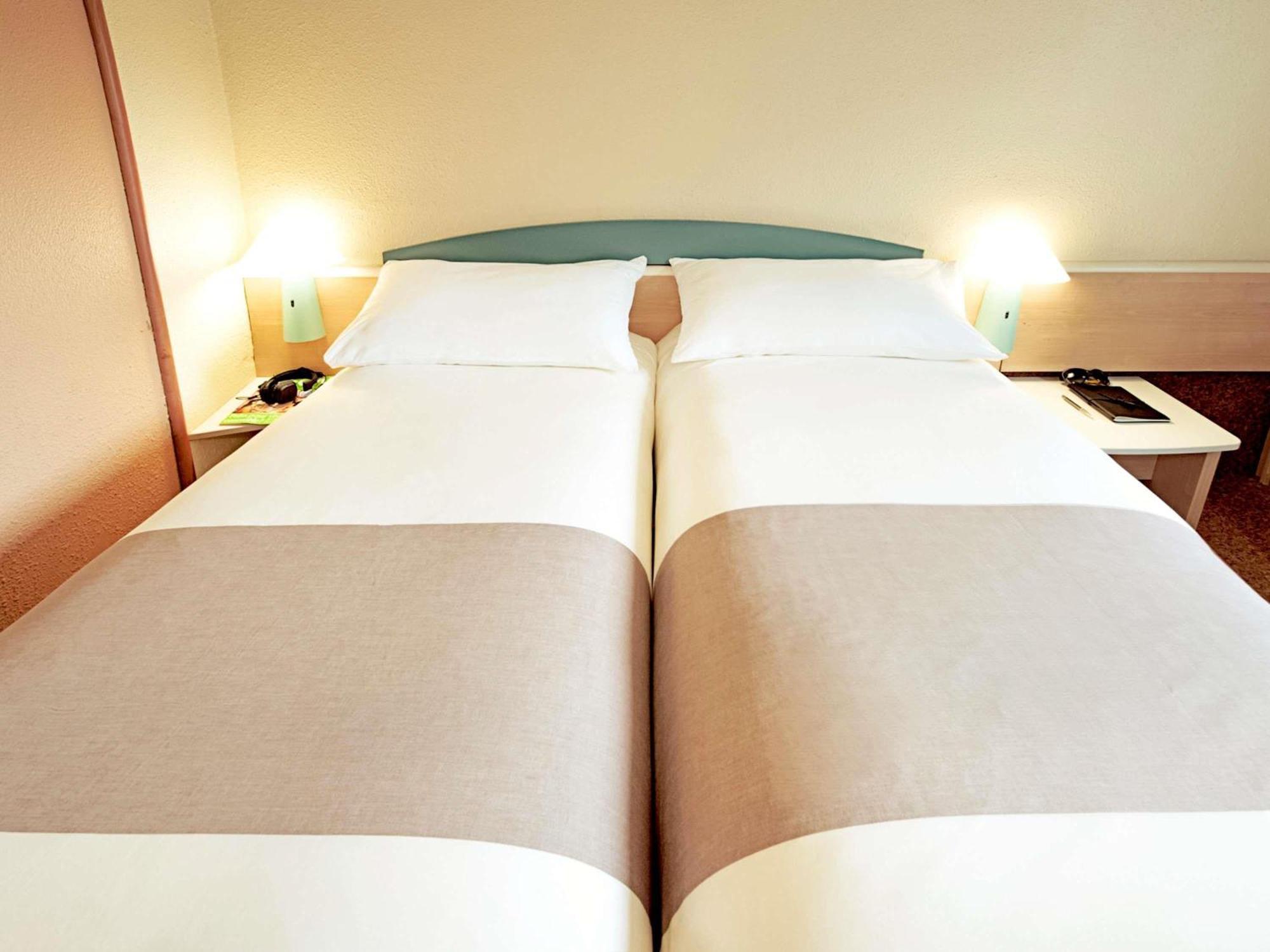 Standard Twin Room,1704934312:JPEG