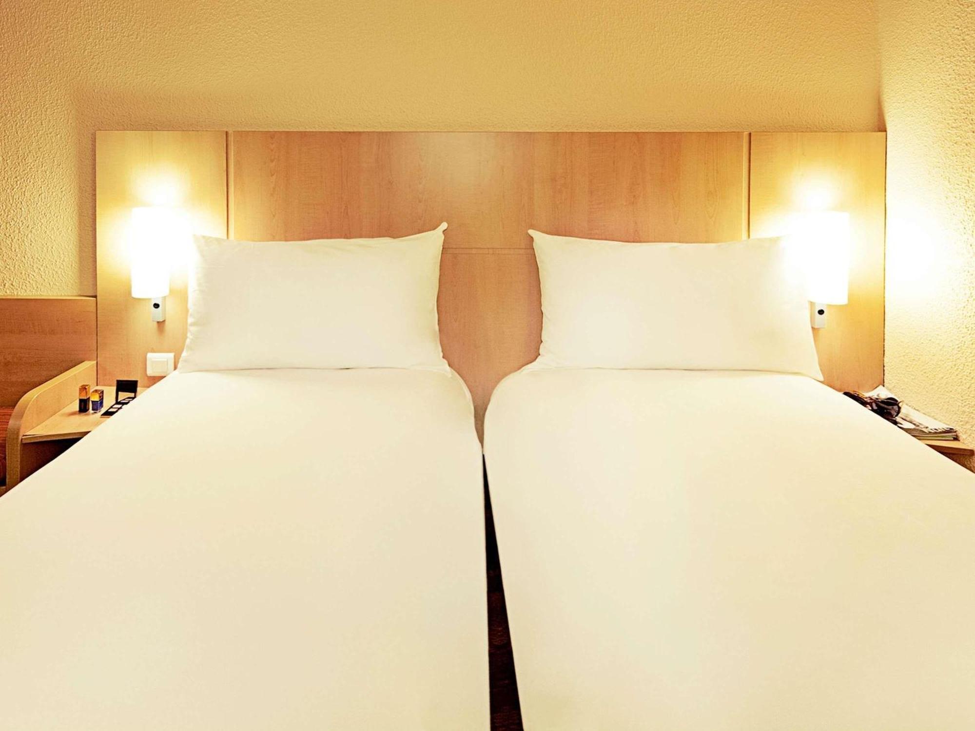 Standard Twin Room,1704962455:JPEG