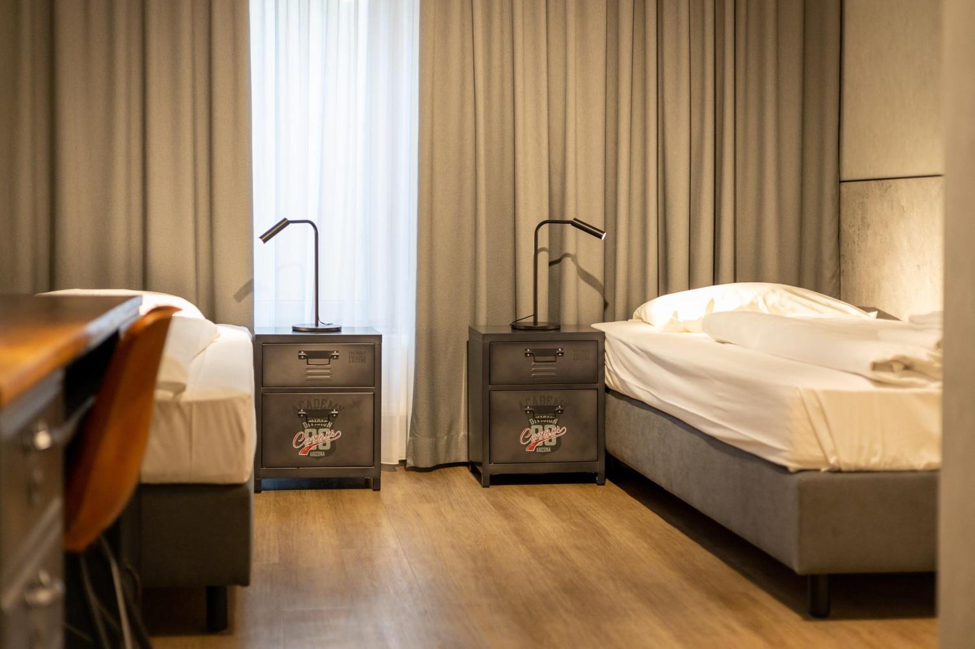 Hostel Twin Room
