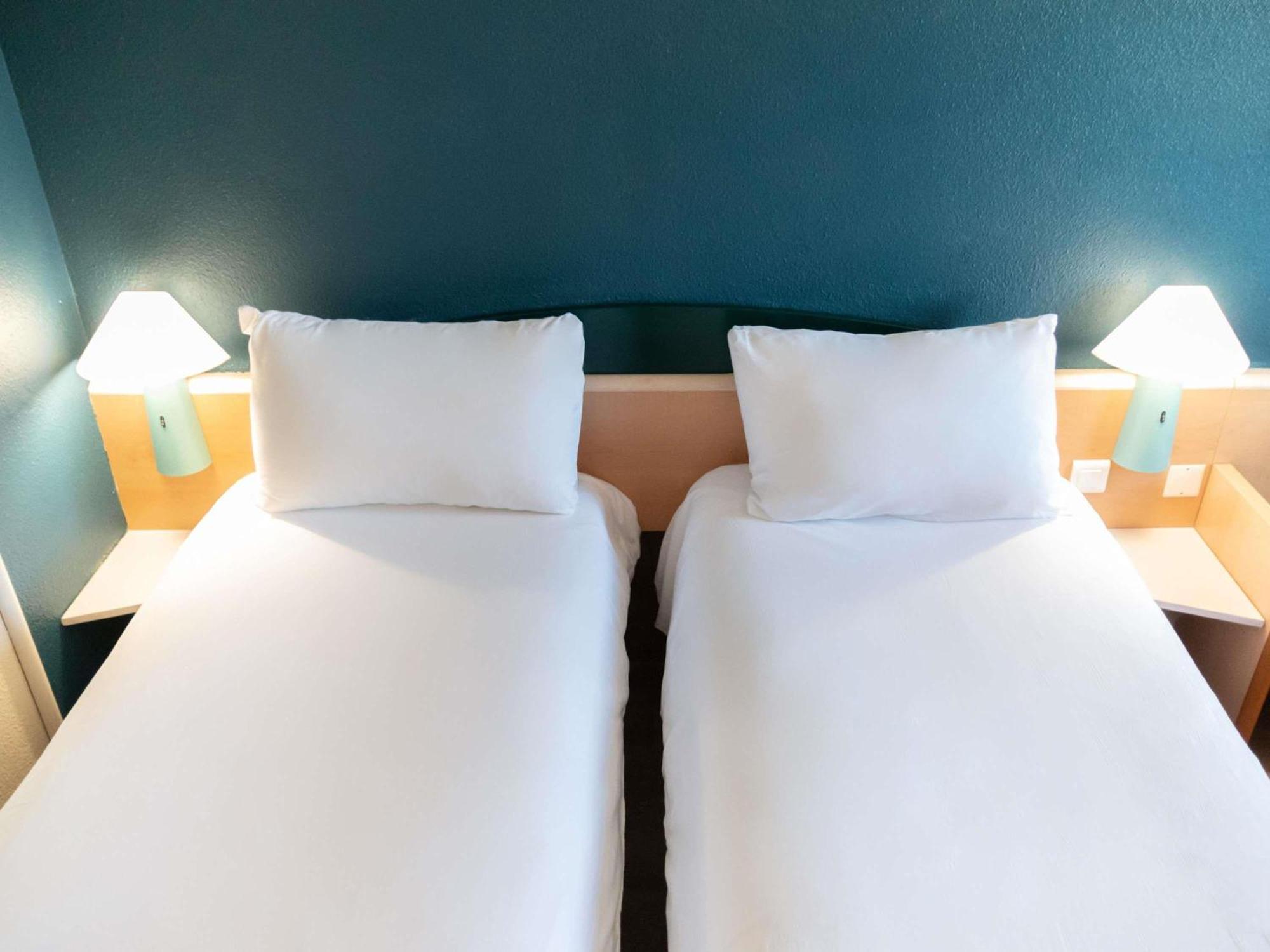 Standard Twin Room,1704964132:JPEG
