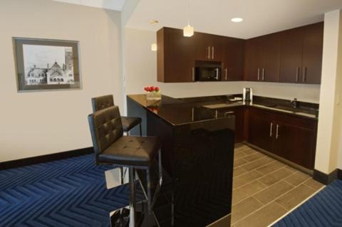 Junior King Suite,1704965841:JPEG