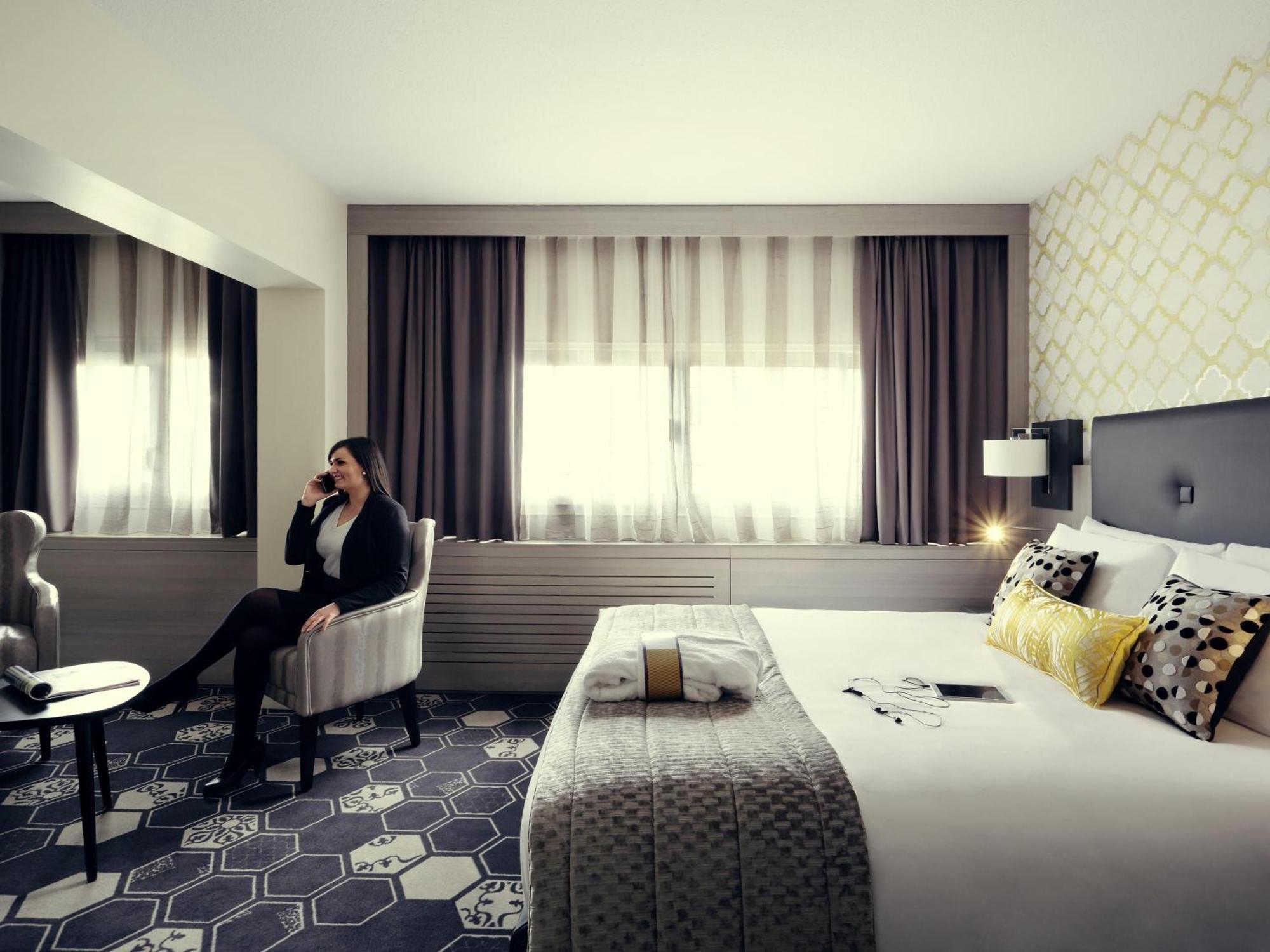 Junior Suite One Double Bed One Sofabed,1704982405:JPEG