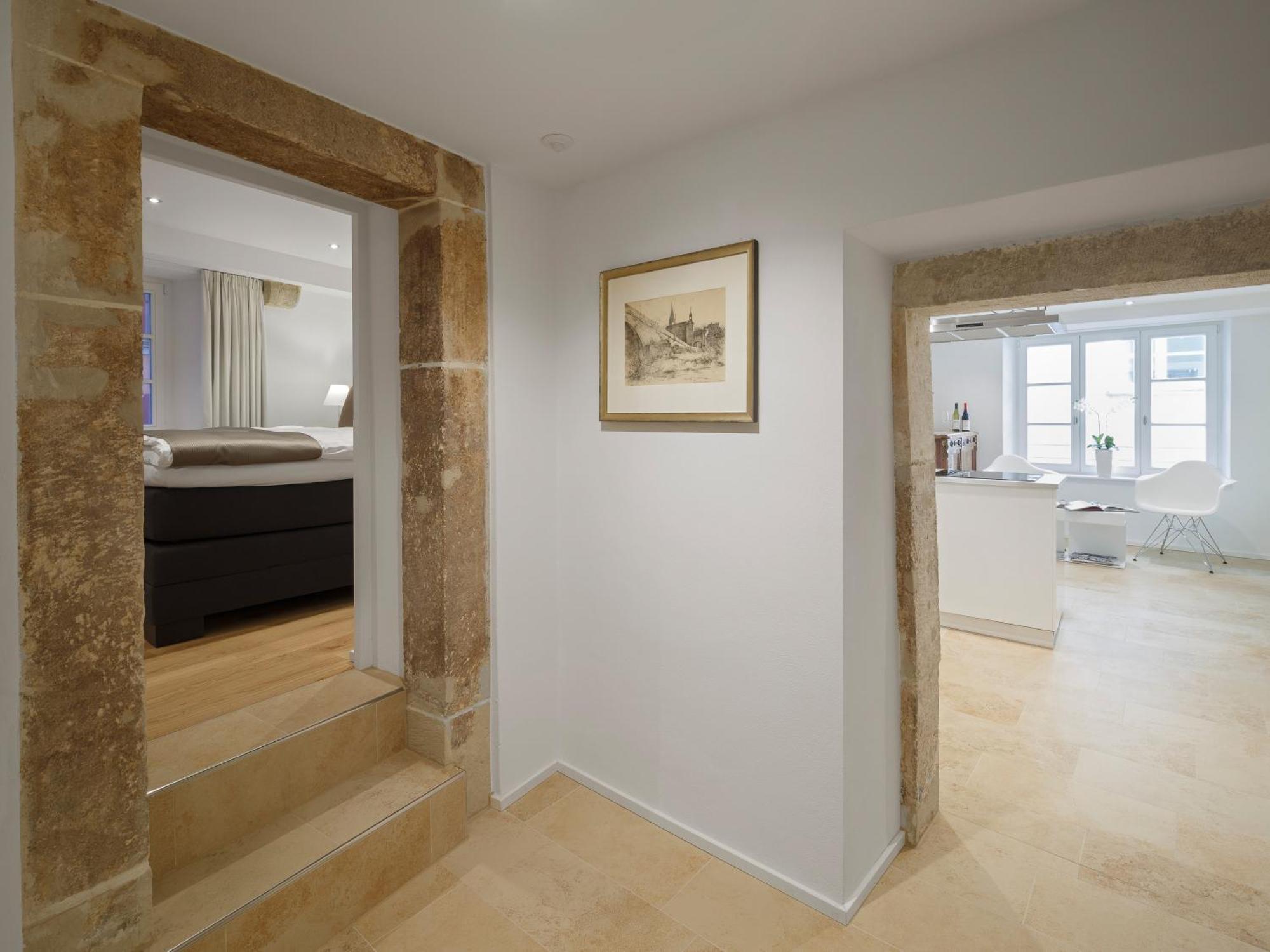 Apartment Suite,1705009002:JPEG