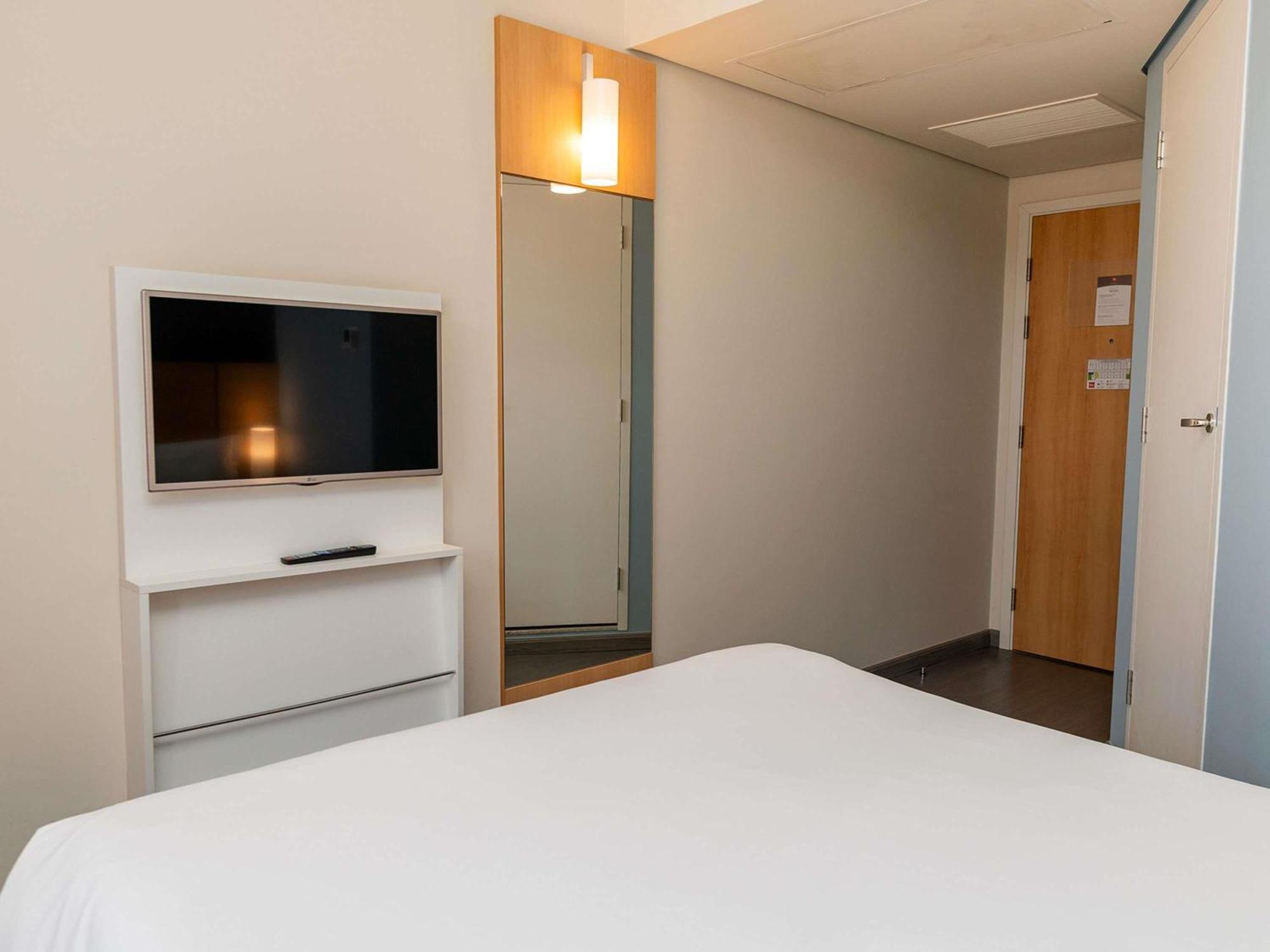 Standard Apartment One Double Bed One Single Bed,1705016901:JPEG