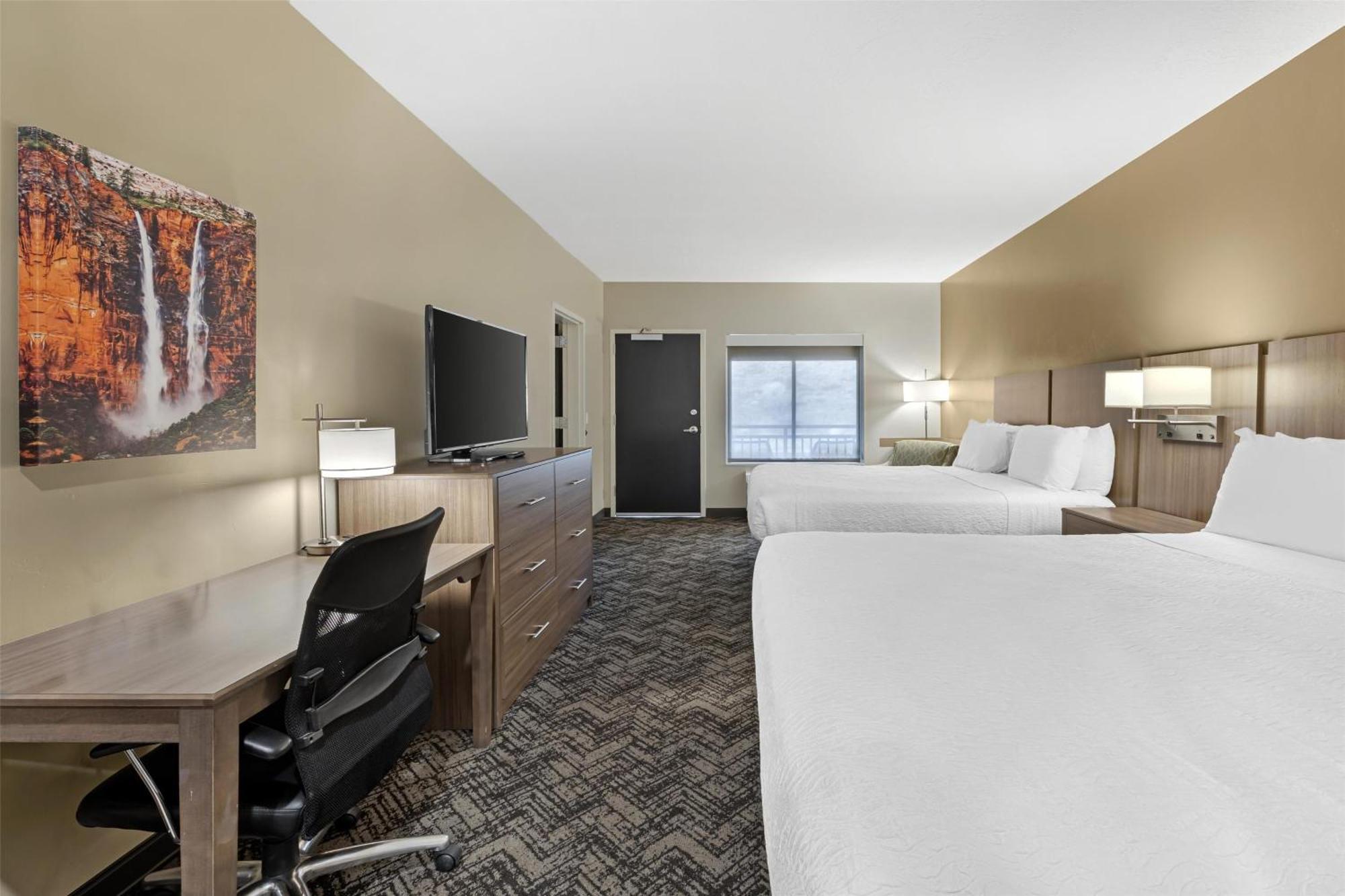 Two-Bedrooms Suite