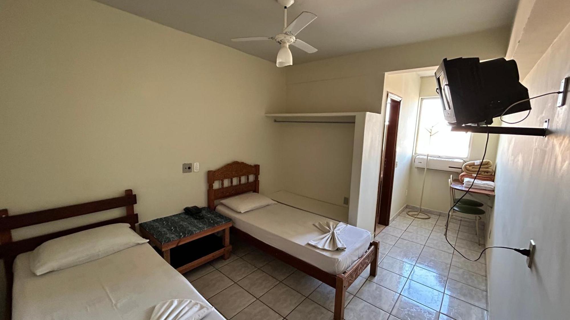 Twin Room,1731621087:JPEG