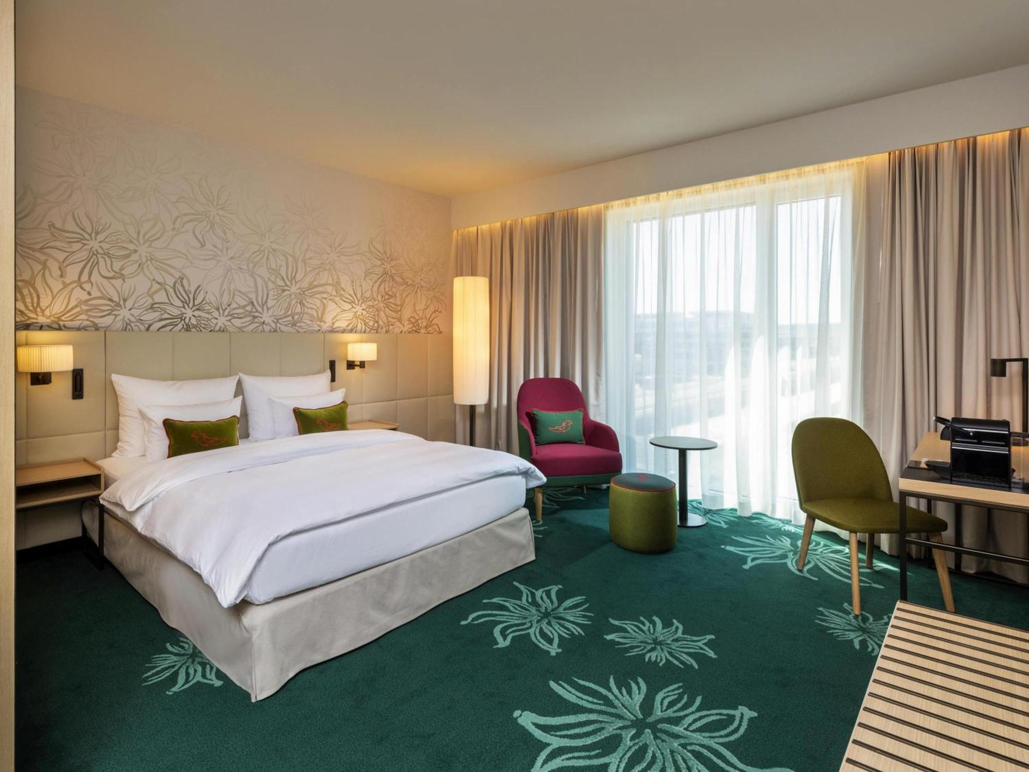 Superior King Room,1731637581:JPEG