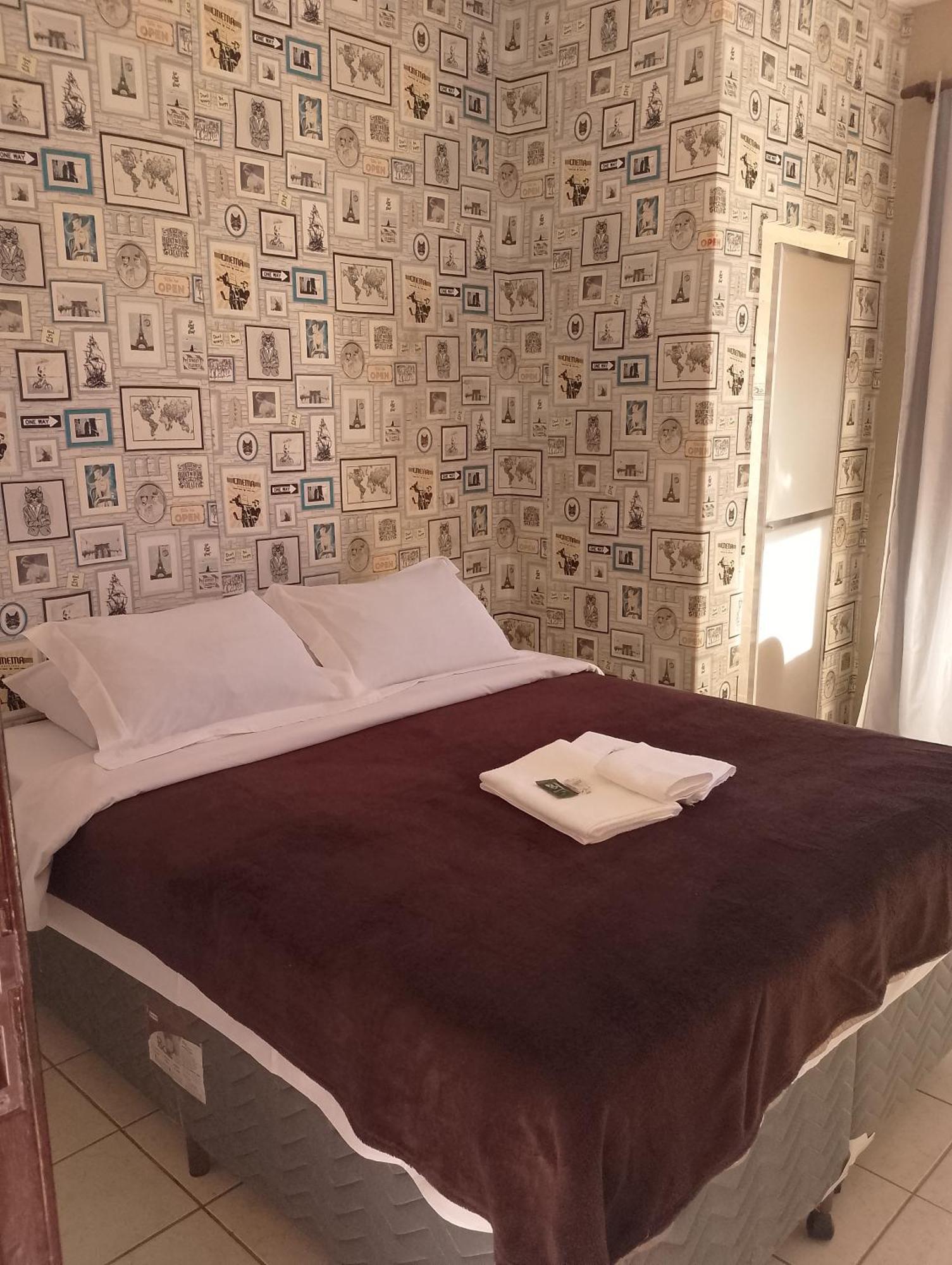 Queen Suite,1705119099:JPEG