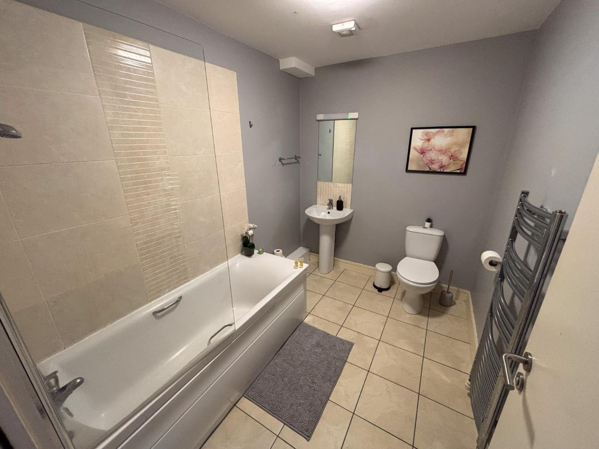 Two-Bedroom Apartment,1705123526:JPEG