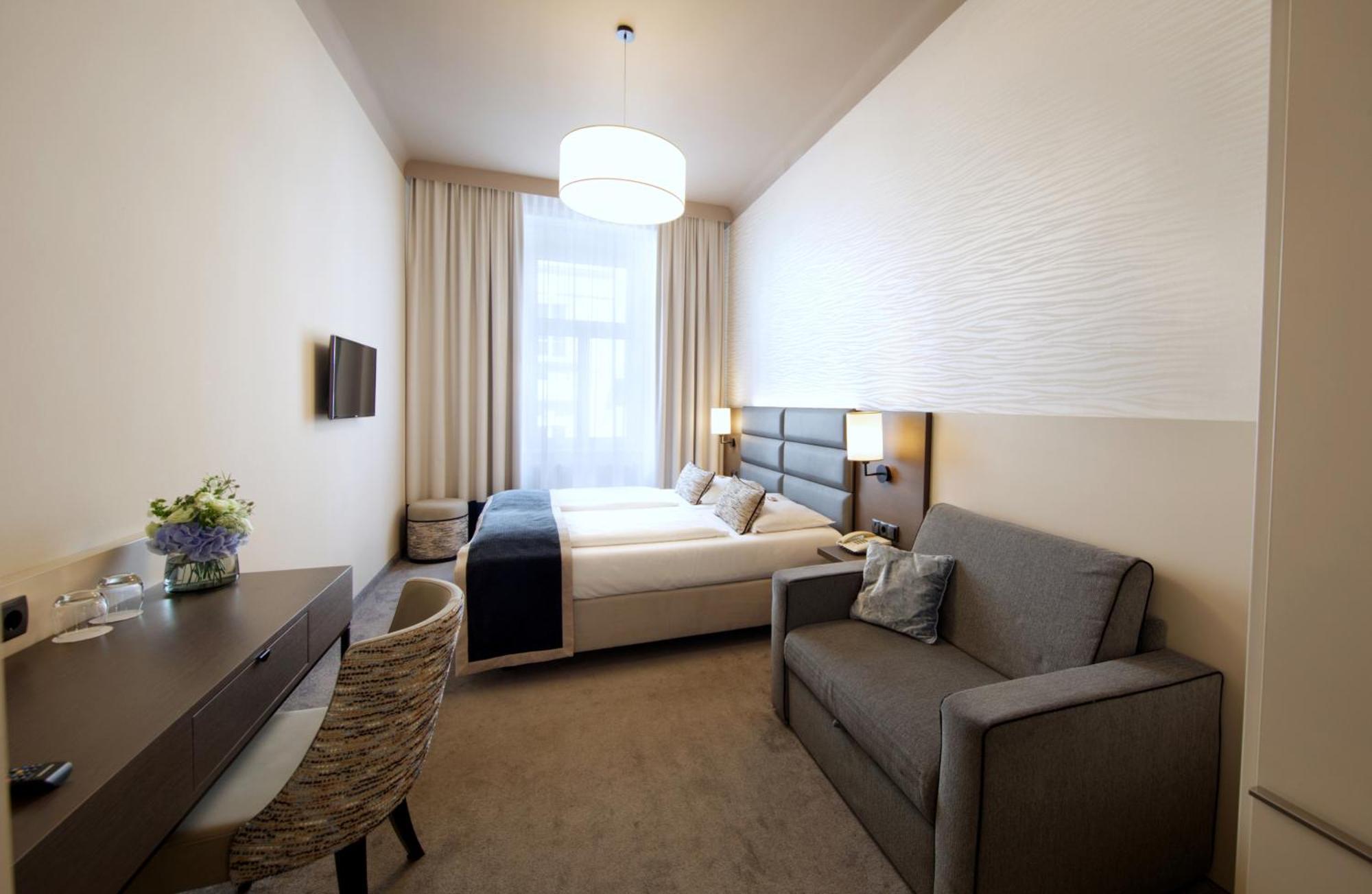 Superior Double Room,1705553026:JPEG