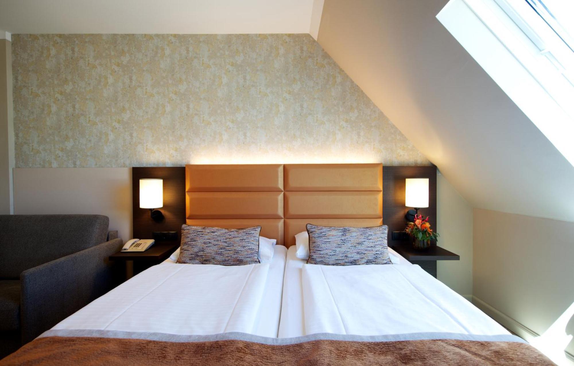 Standard Triple Room,1705552833:JPEG