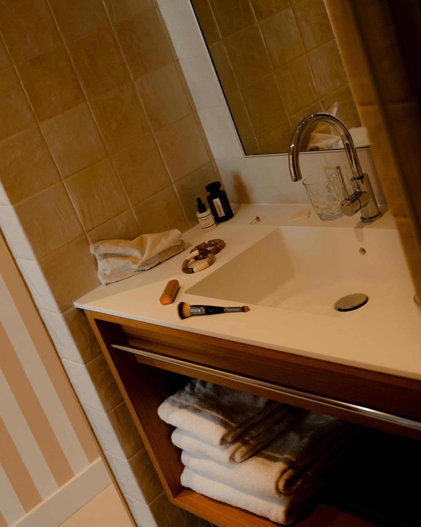Superior Double Room,1705553040:JPEG
