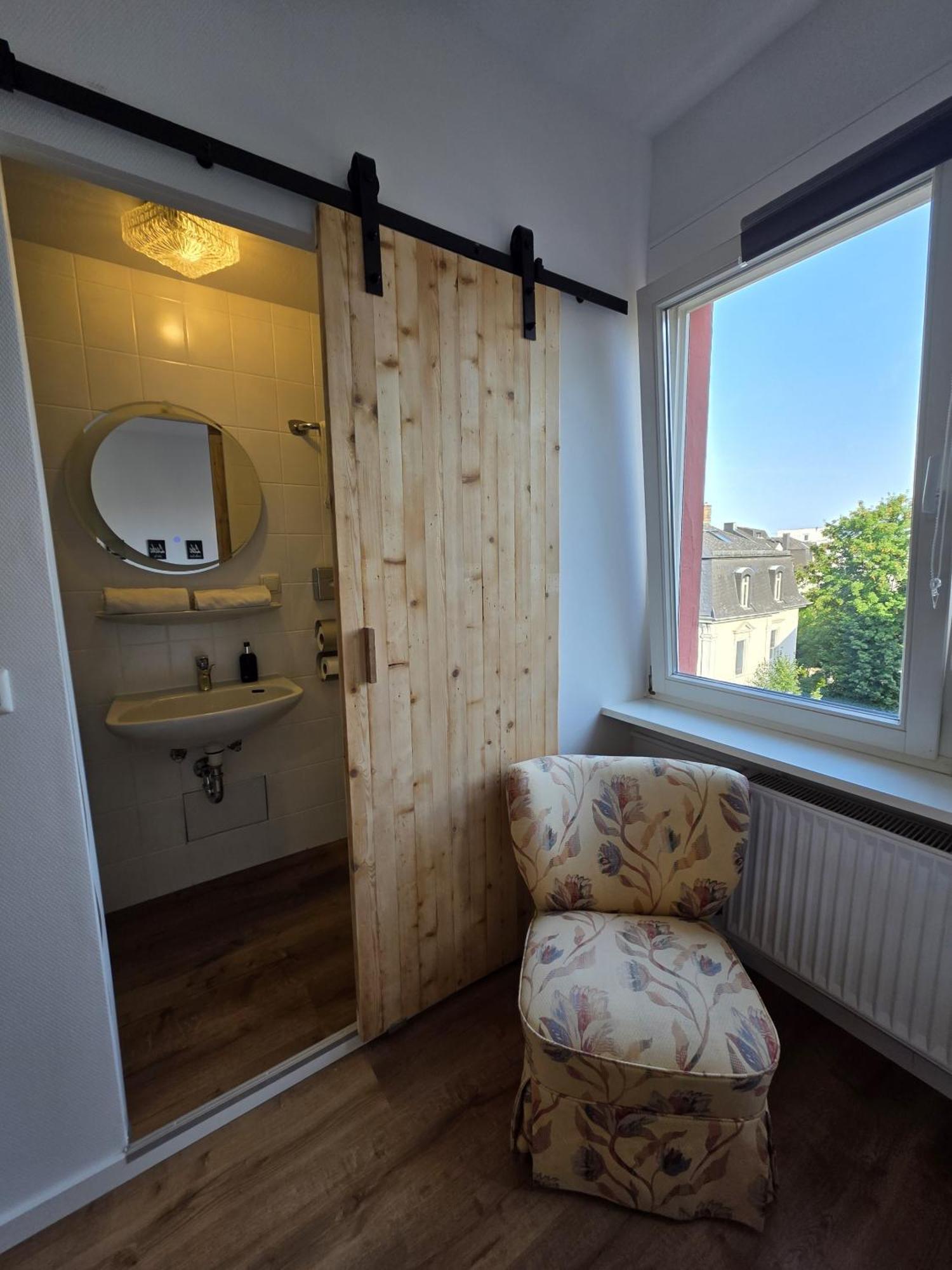 Single Room Private Bathroom