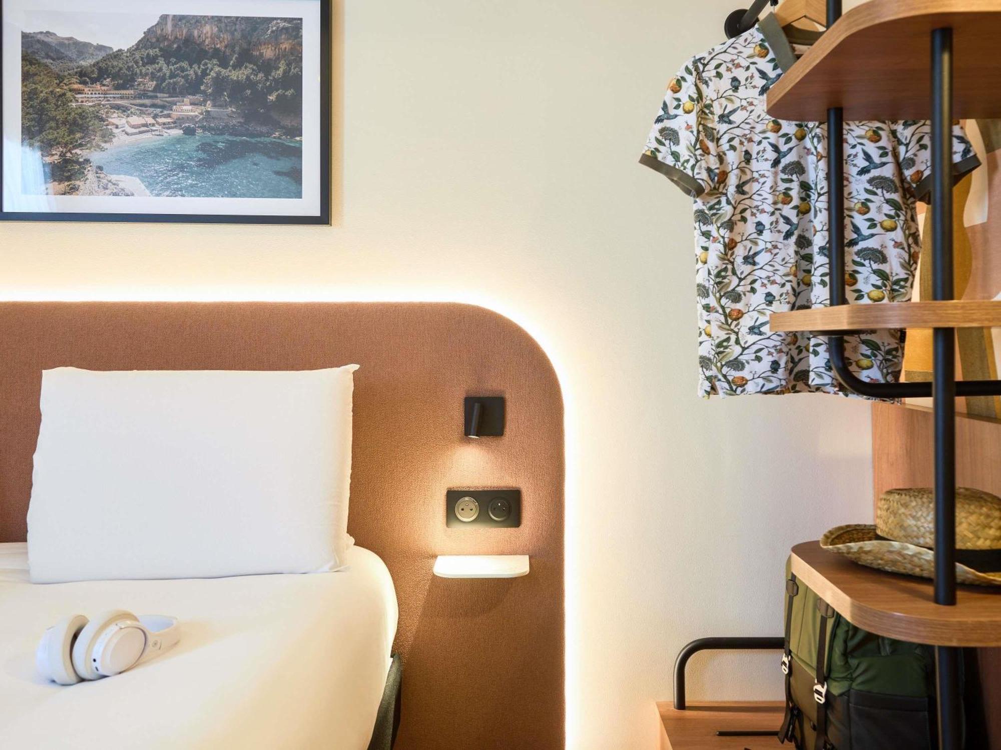 Standard Double Room,1705559874:JPEG