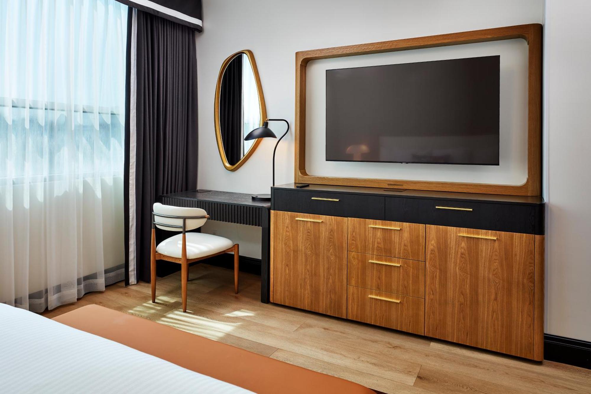 Executive King Room