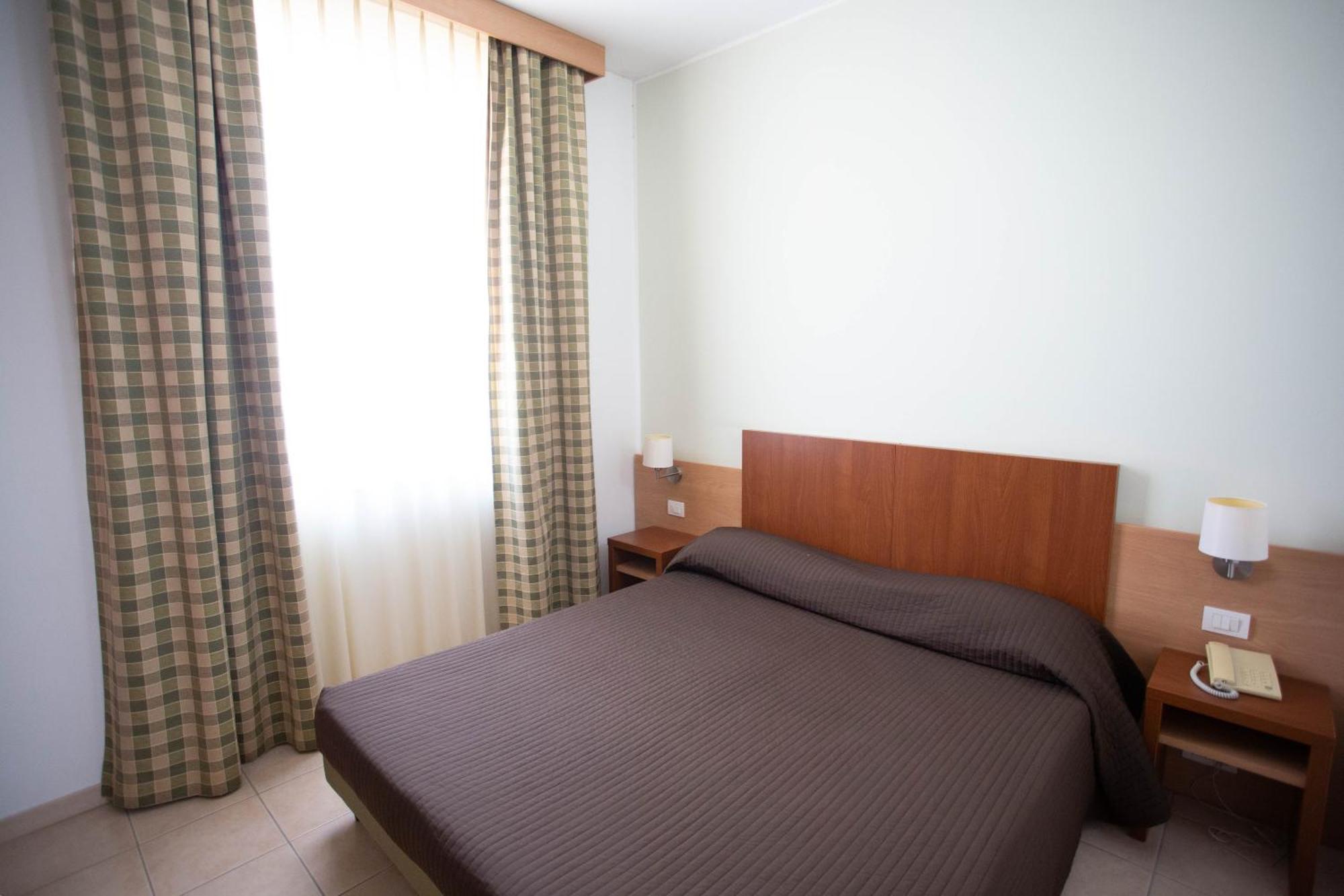 Double or Twin Room,1705564903:JPEG