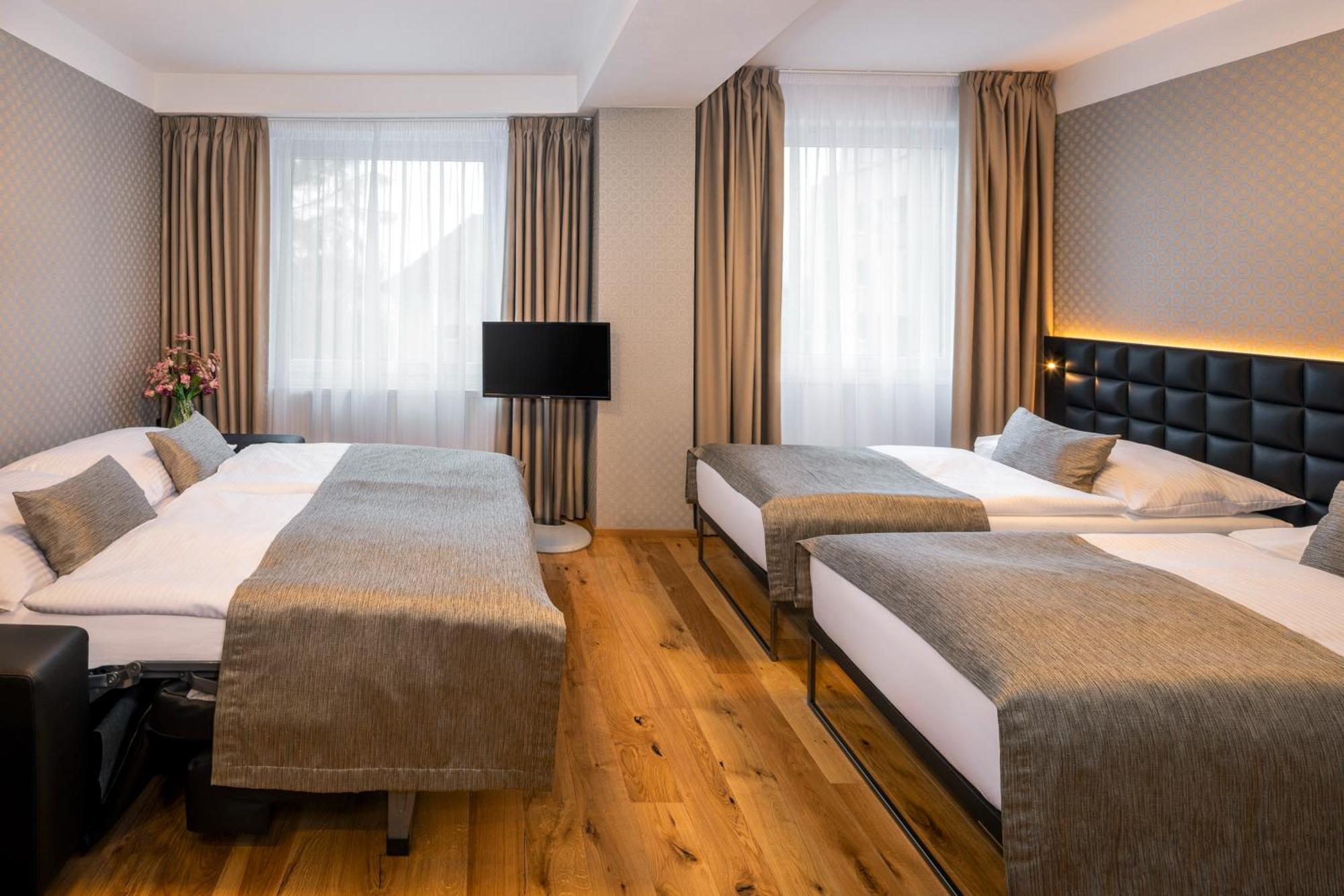 Standard Quadruple Room