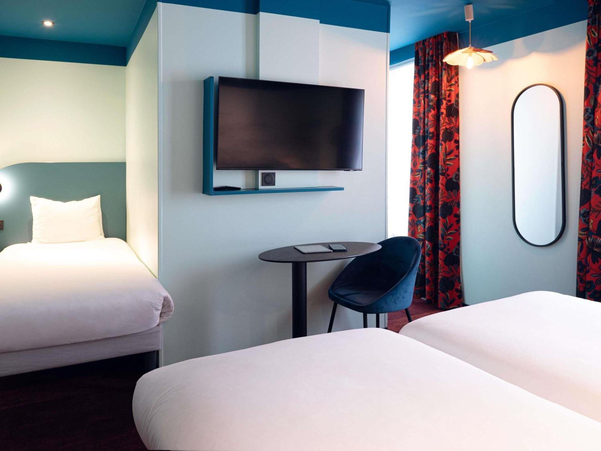 Standard Room Three Single Beds