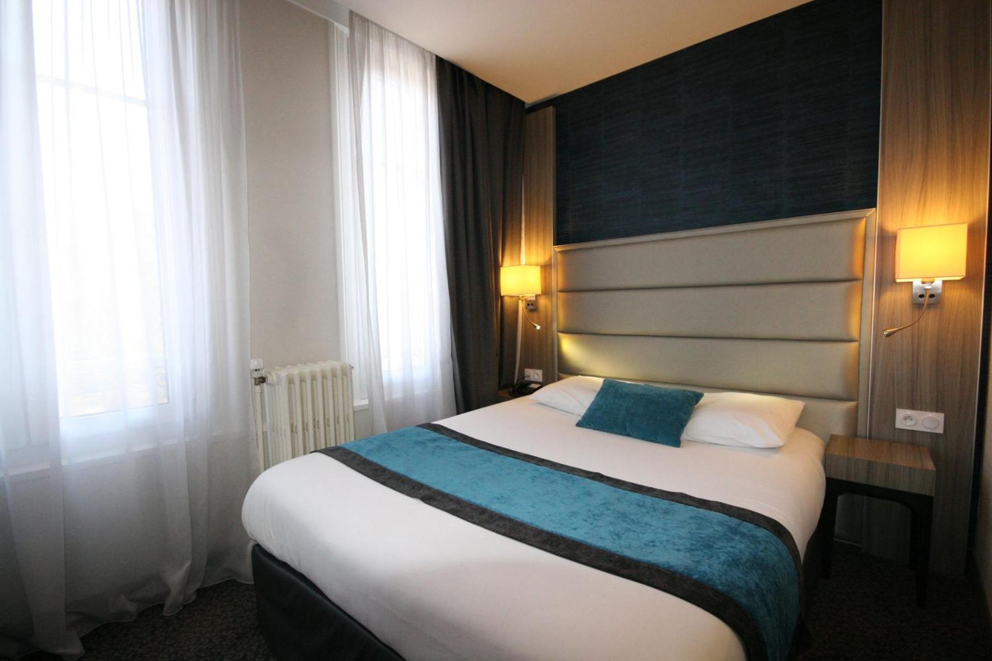 Chambre double supérieure climatisée
