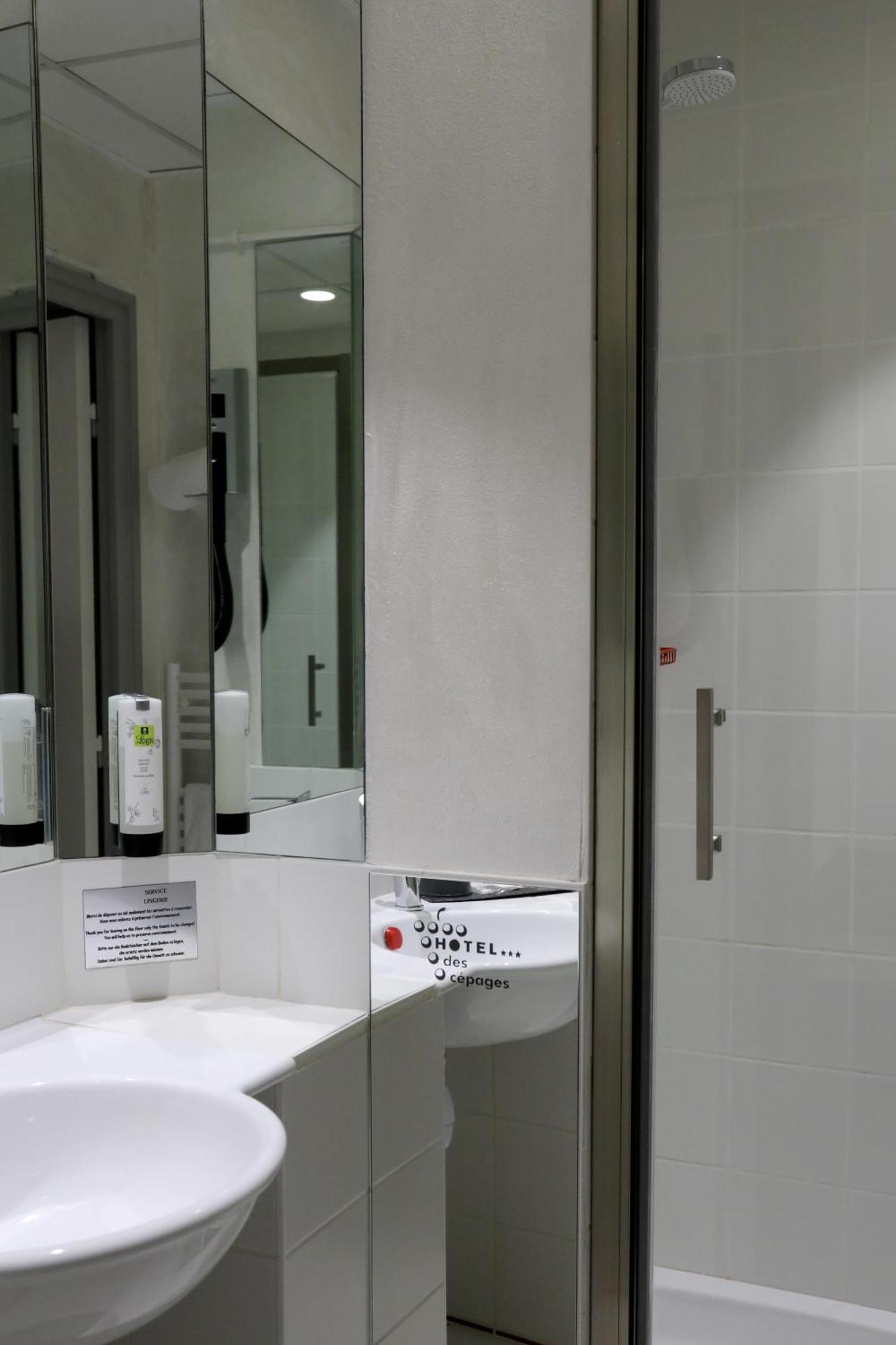 Double Room,1705577839:JPEG