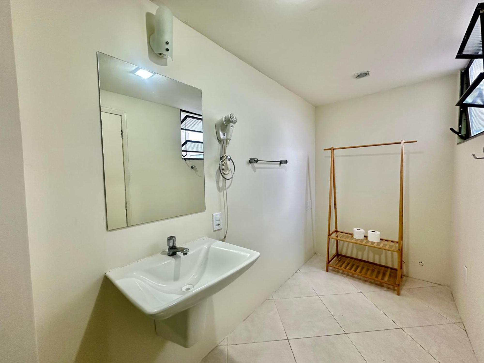 Luxury Quadruple Room,1705586363:JPEG