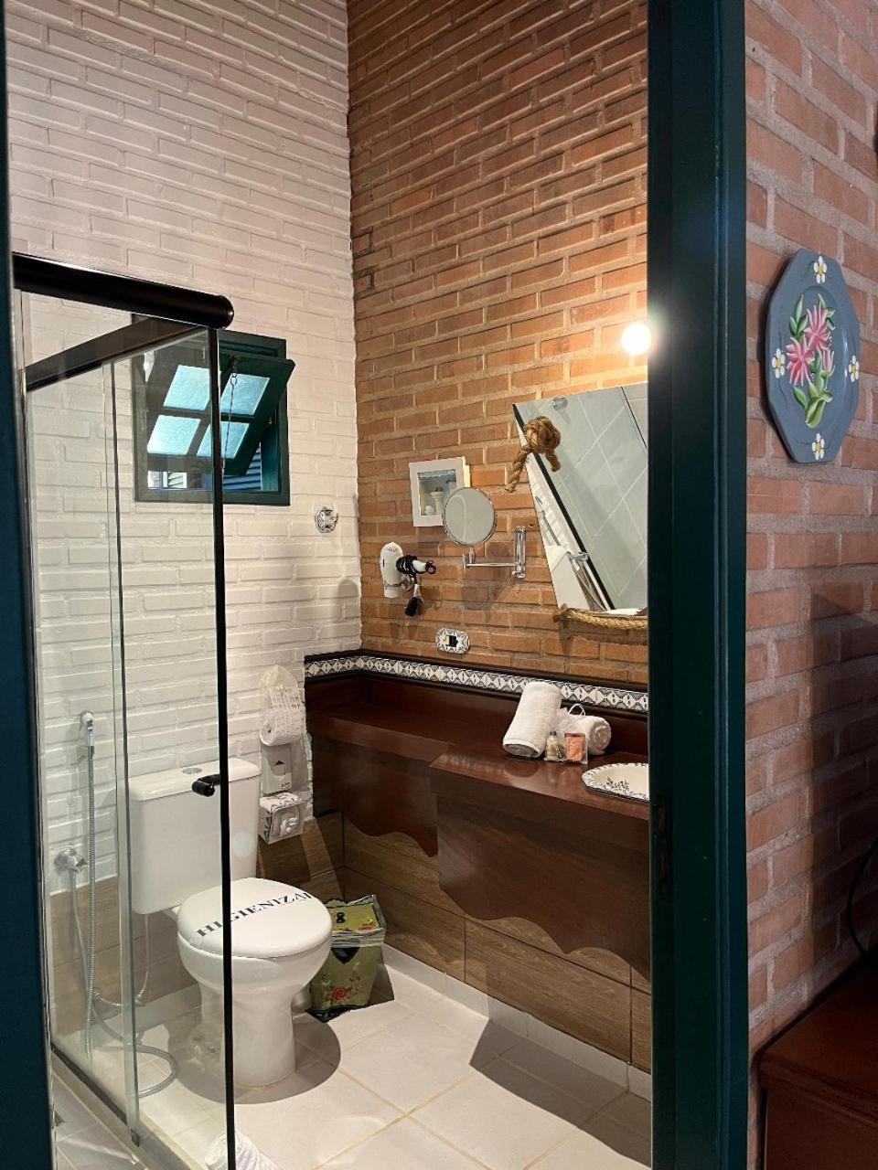 Suite Hot Tub,1705592672:JPEG