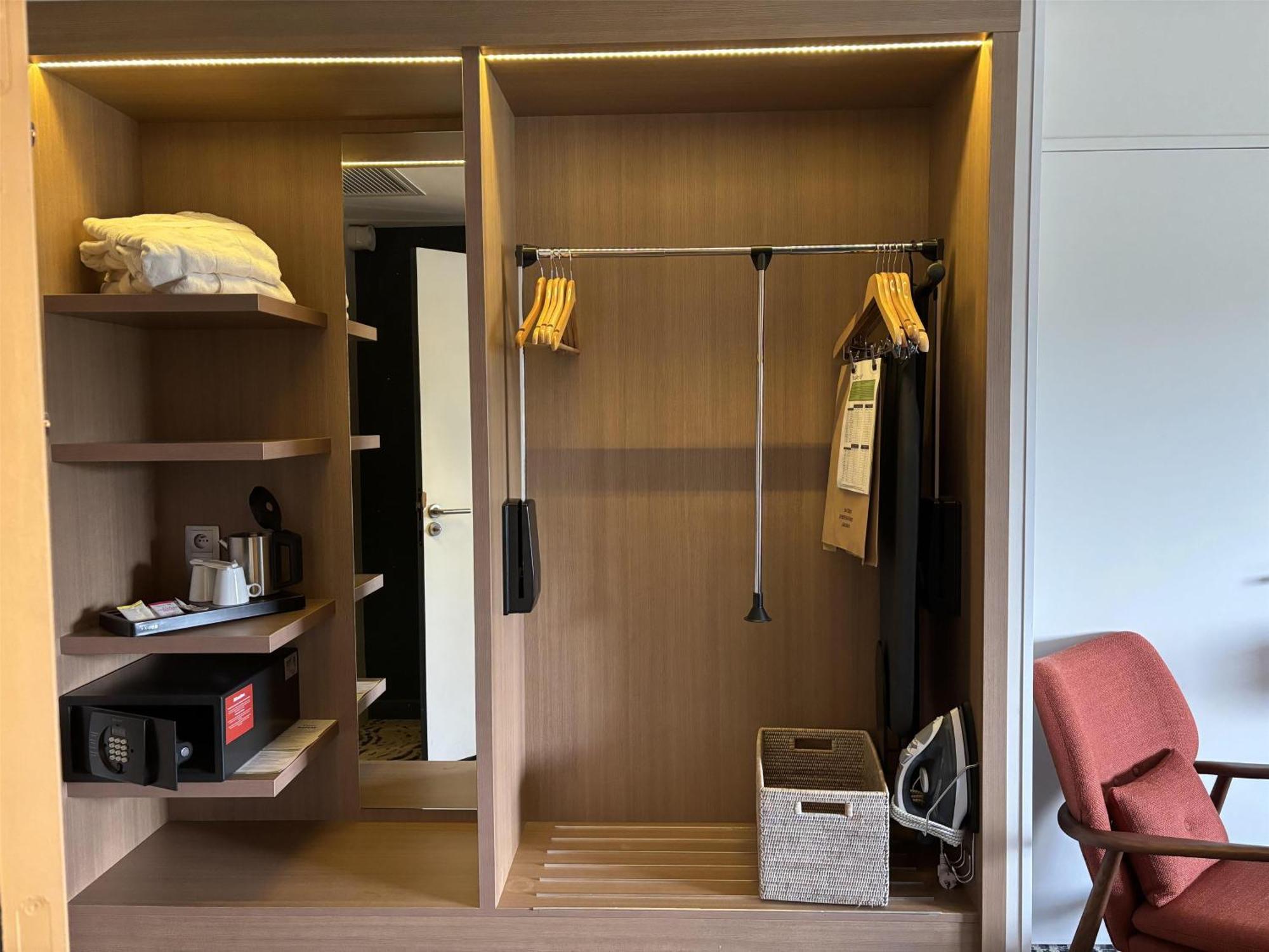 King Room Mobility Accessible