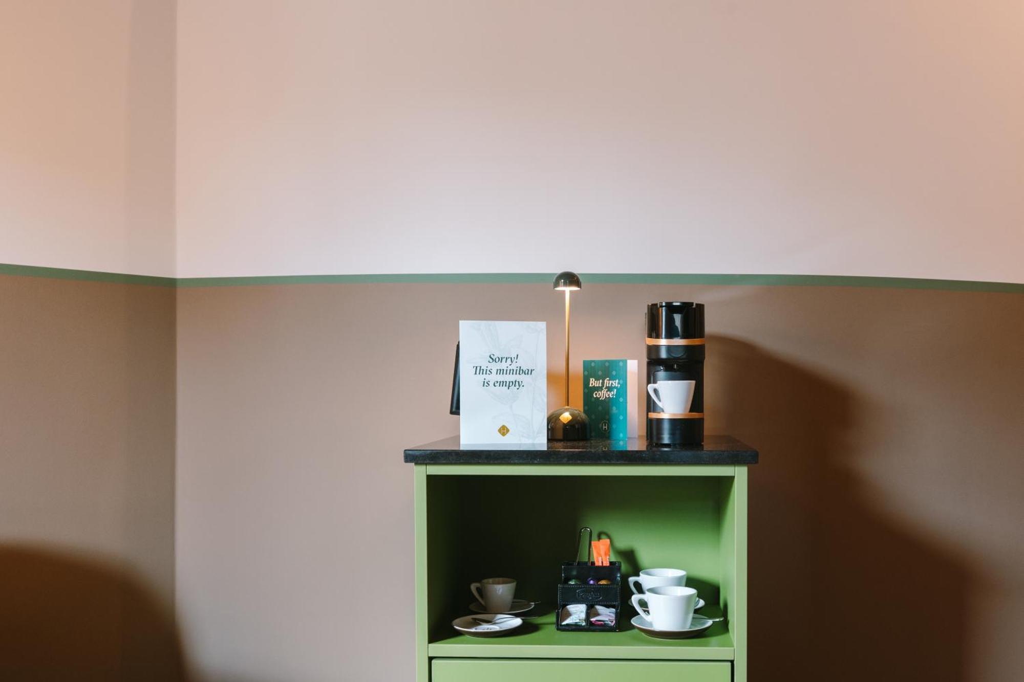 Single Room,1705610352:JPEG