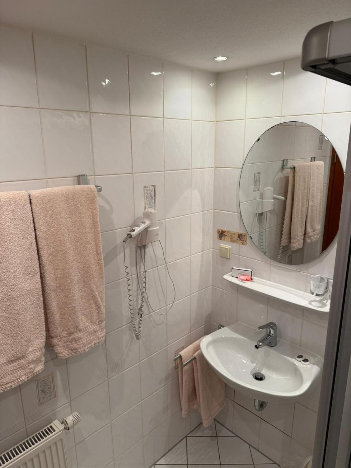 Single Room Shower