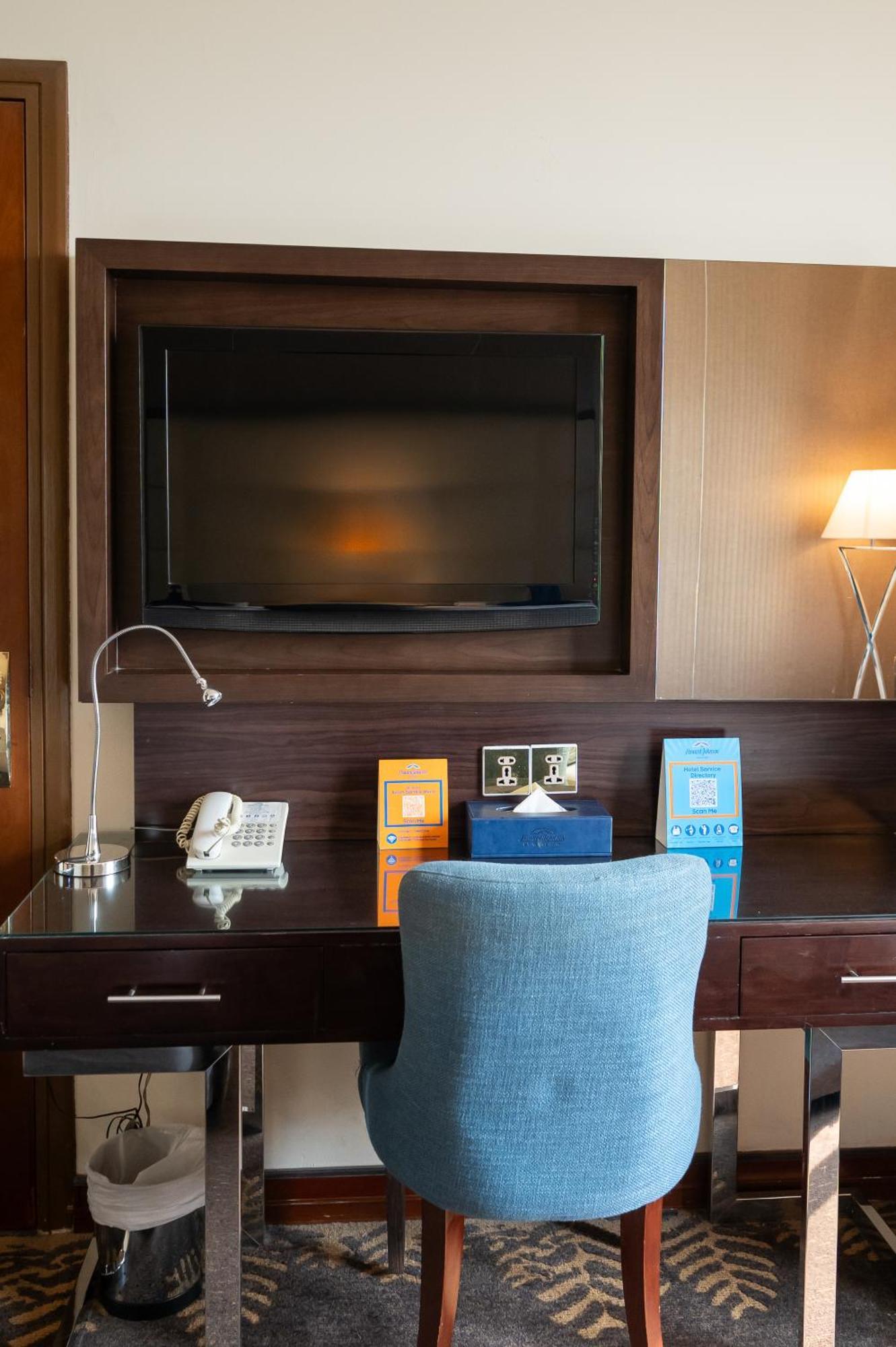 Deluxe Twin Room - Smoking,1705610661:JPEG