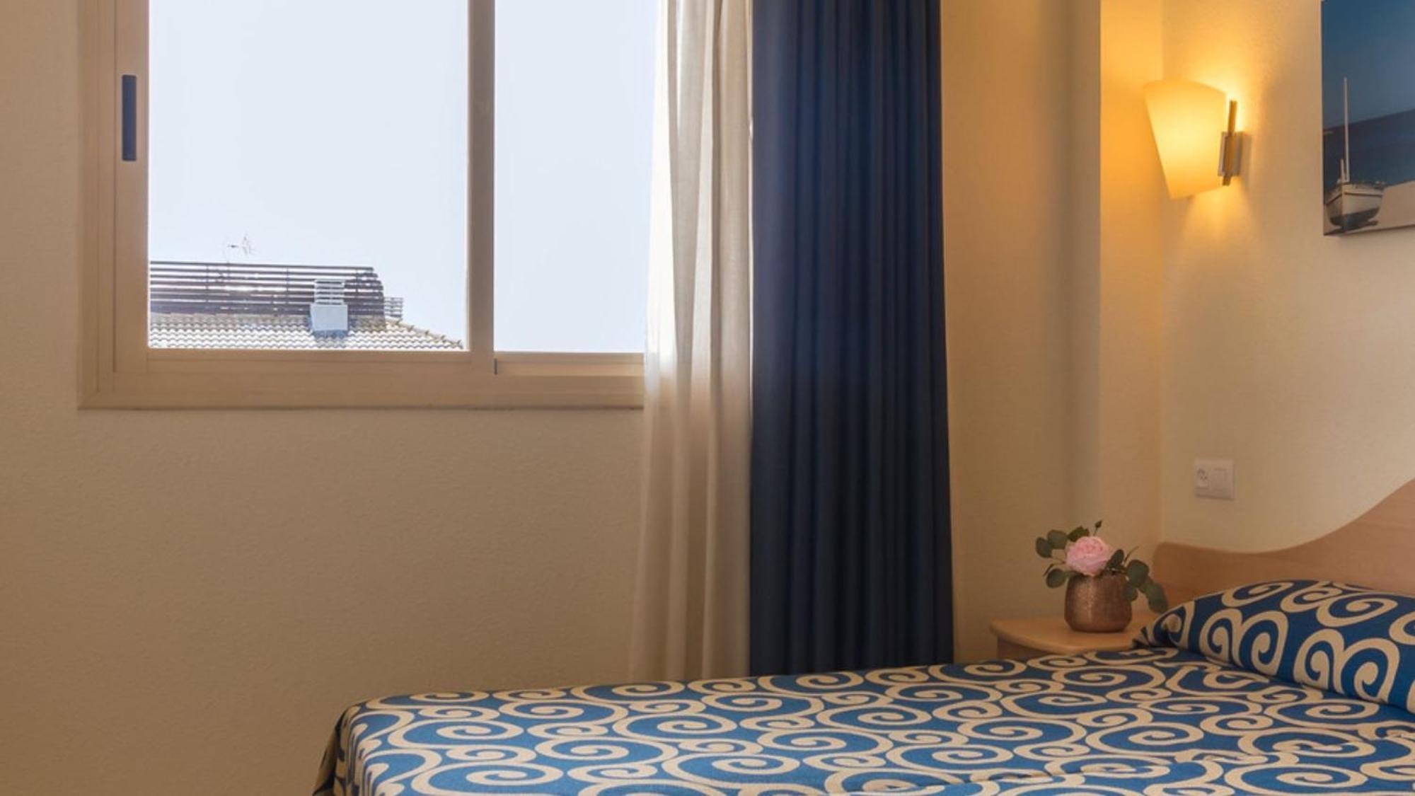 Deluxe Single Room,1705610791:JPEG