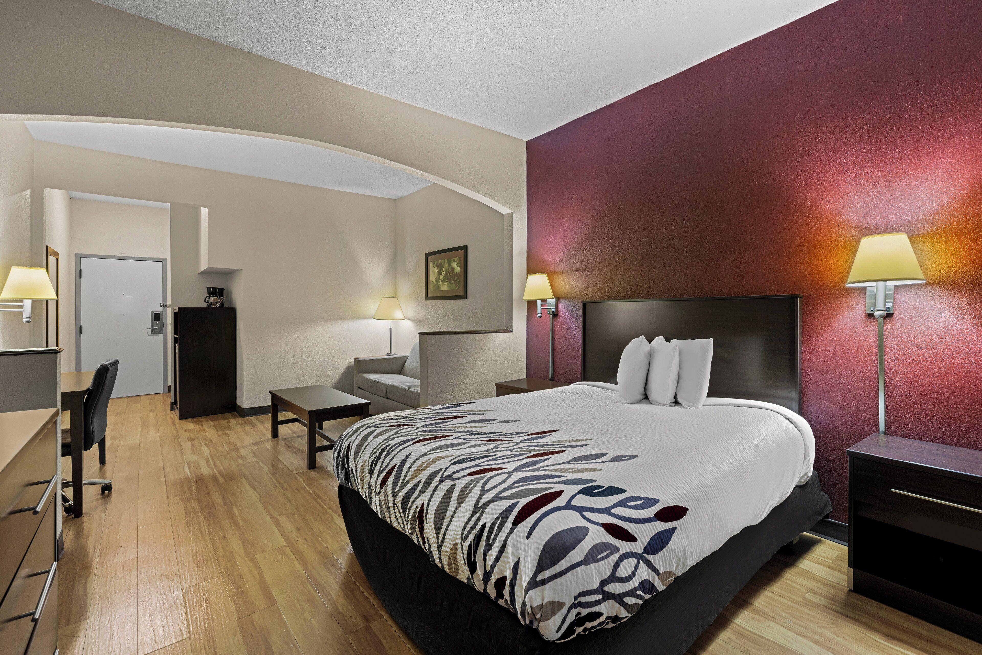 Suite Queen Room Disability Access Roll Shower Non-Smoking