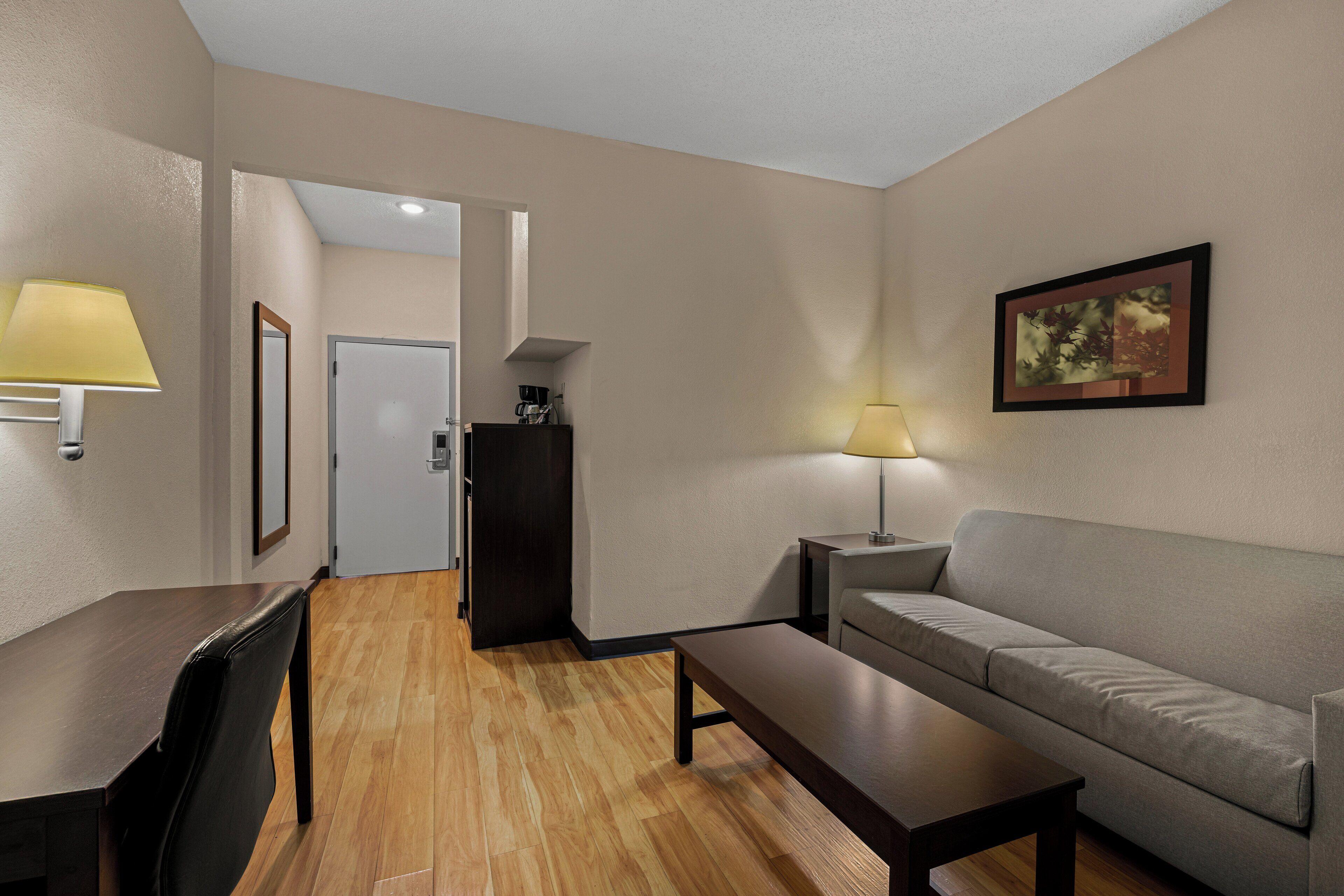 Suite Queen Room Disability Access Roll Shower Non-Smoking