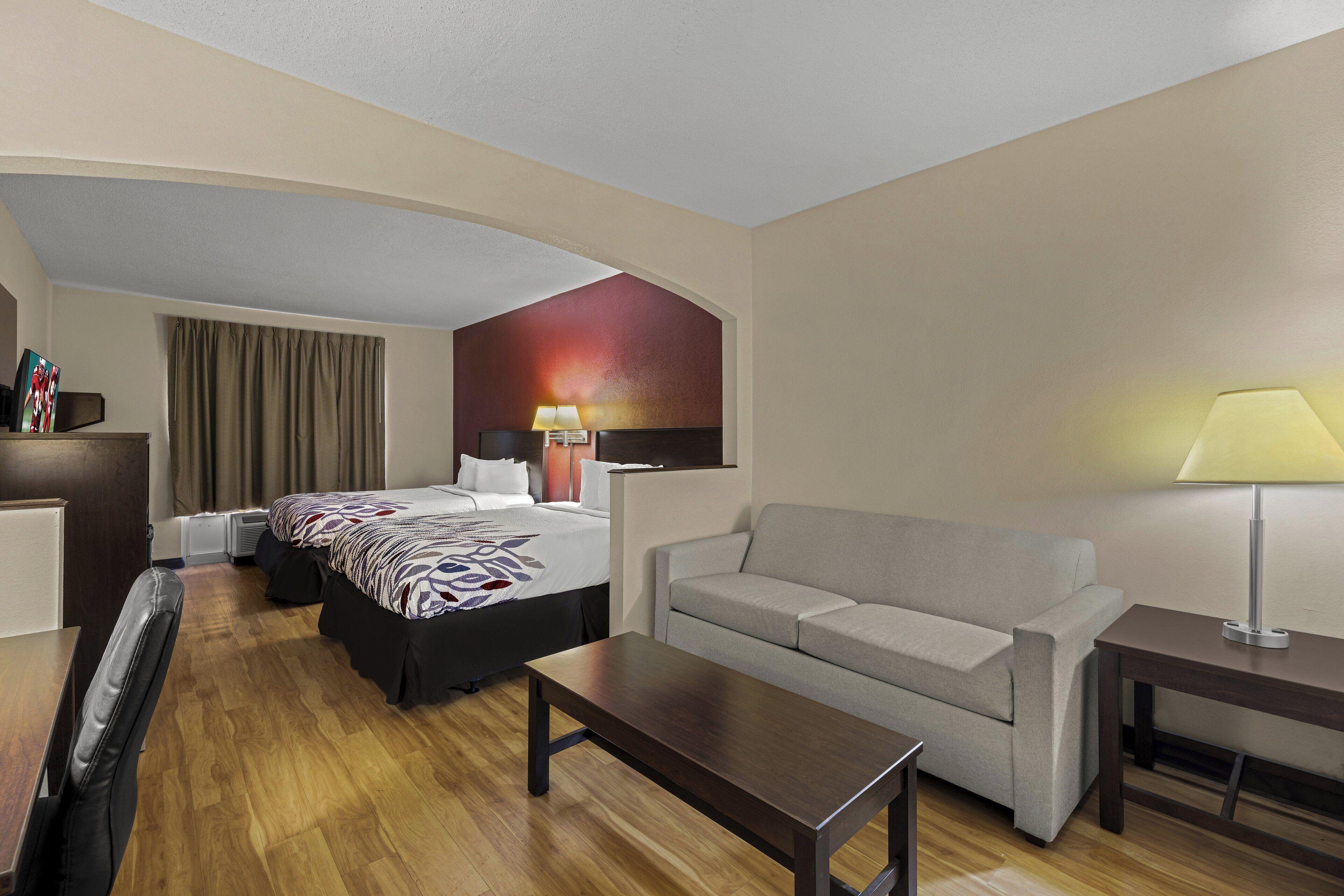 Suite Two Queen Beds Non-Smoking