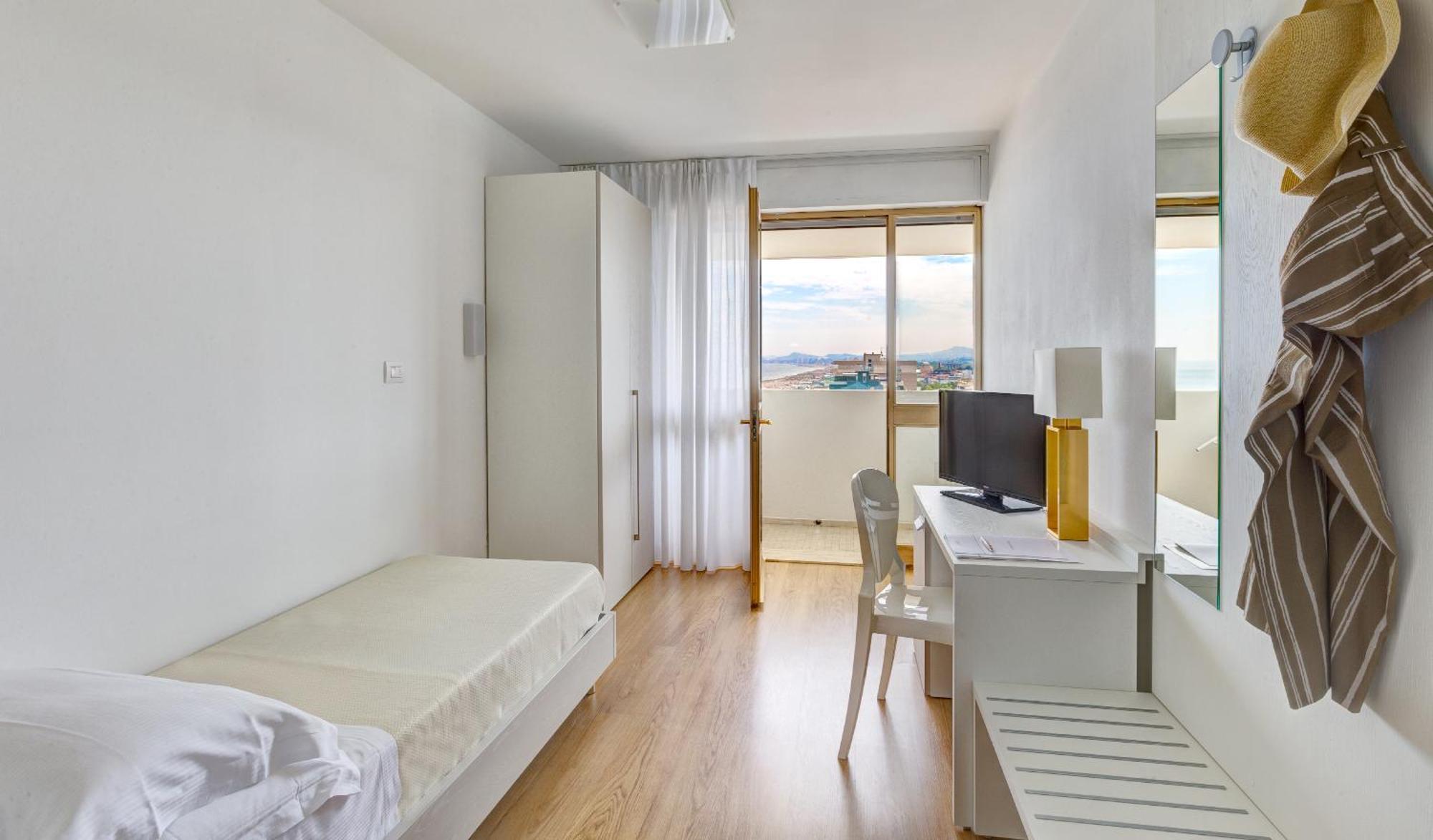 Classic Single Room Balcony,1705671521:JPEG