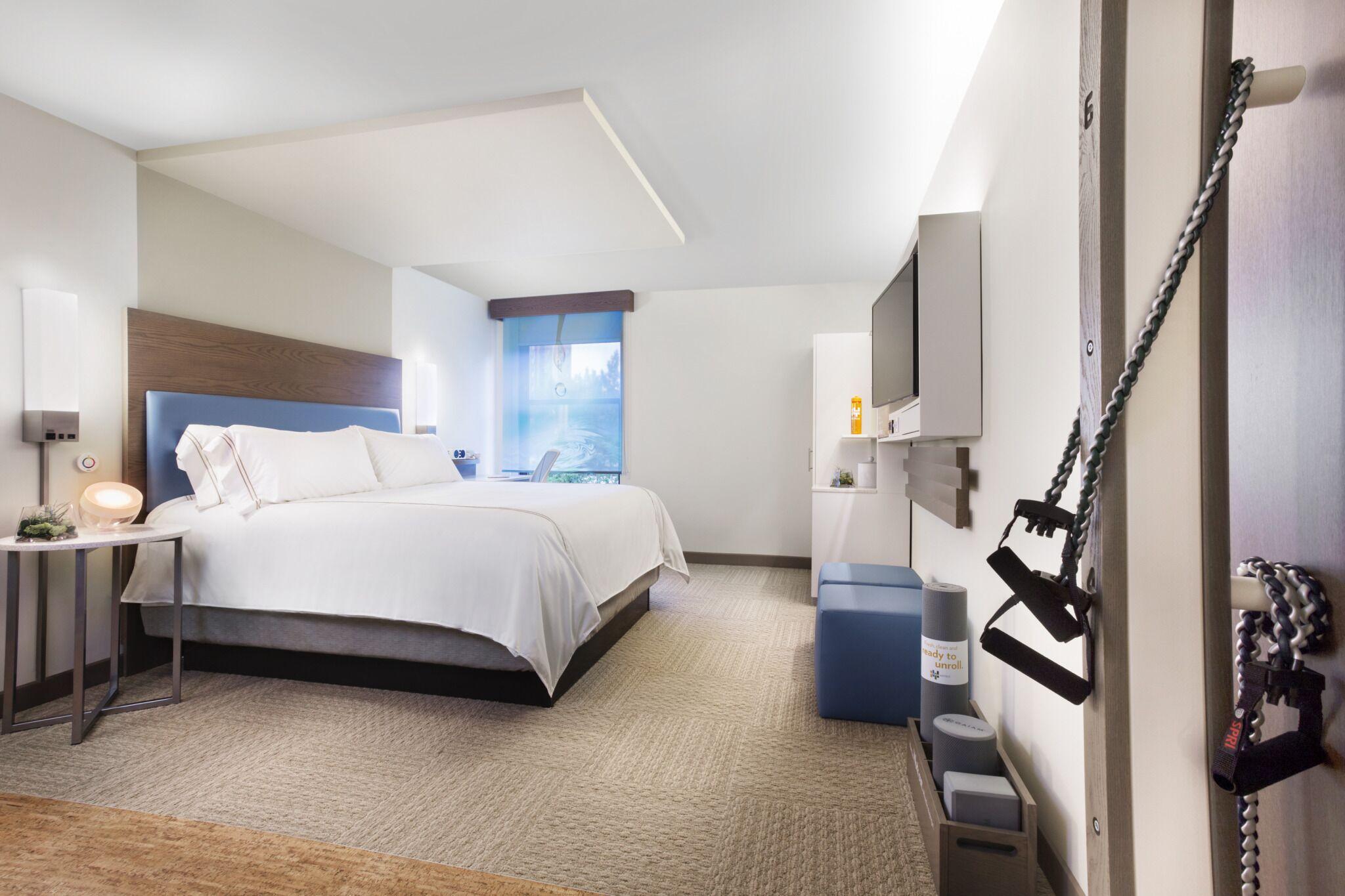 Standard King Room