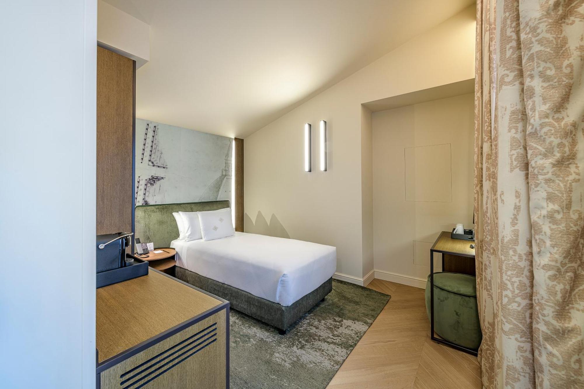 Small Single Room