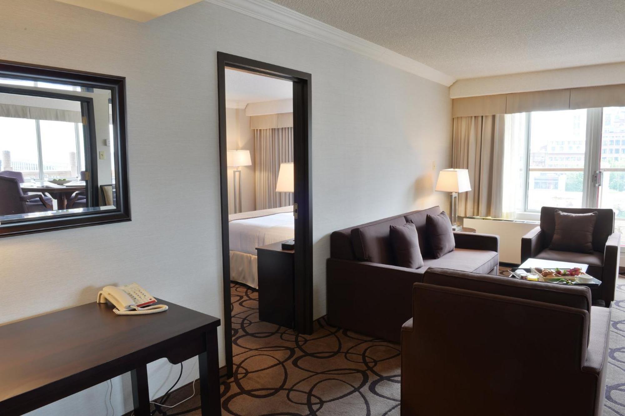 One-Bedroom Suite,1440886339:JPEG