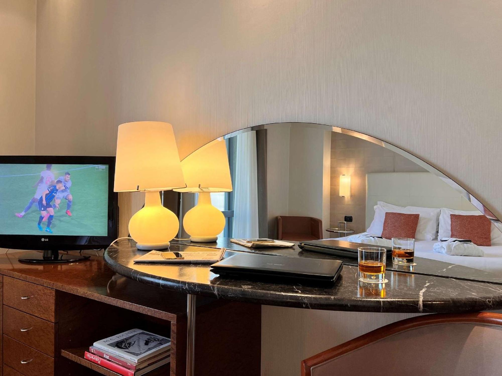 Comfort Queen Room